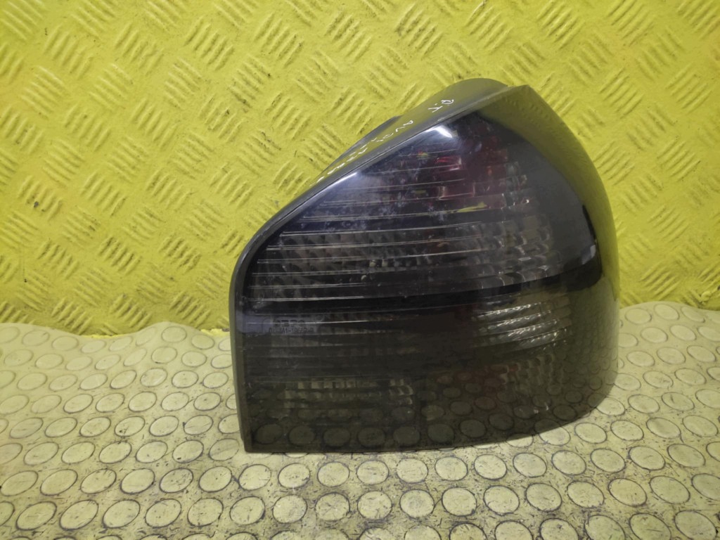 AUDI A3 8L light right rear part