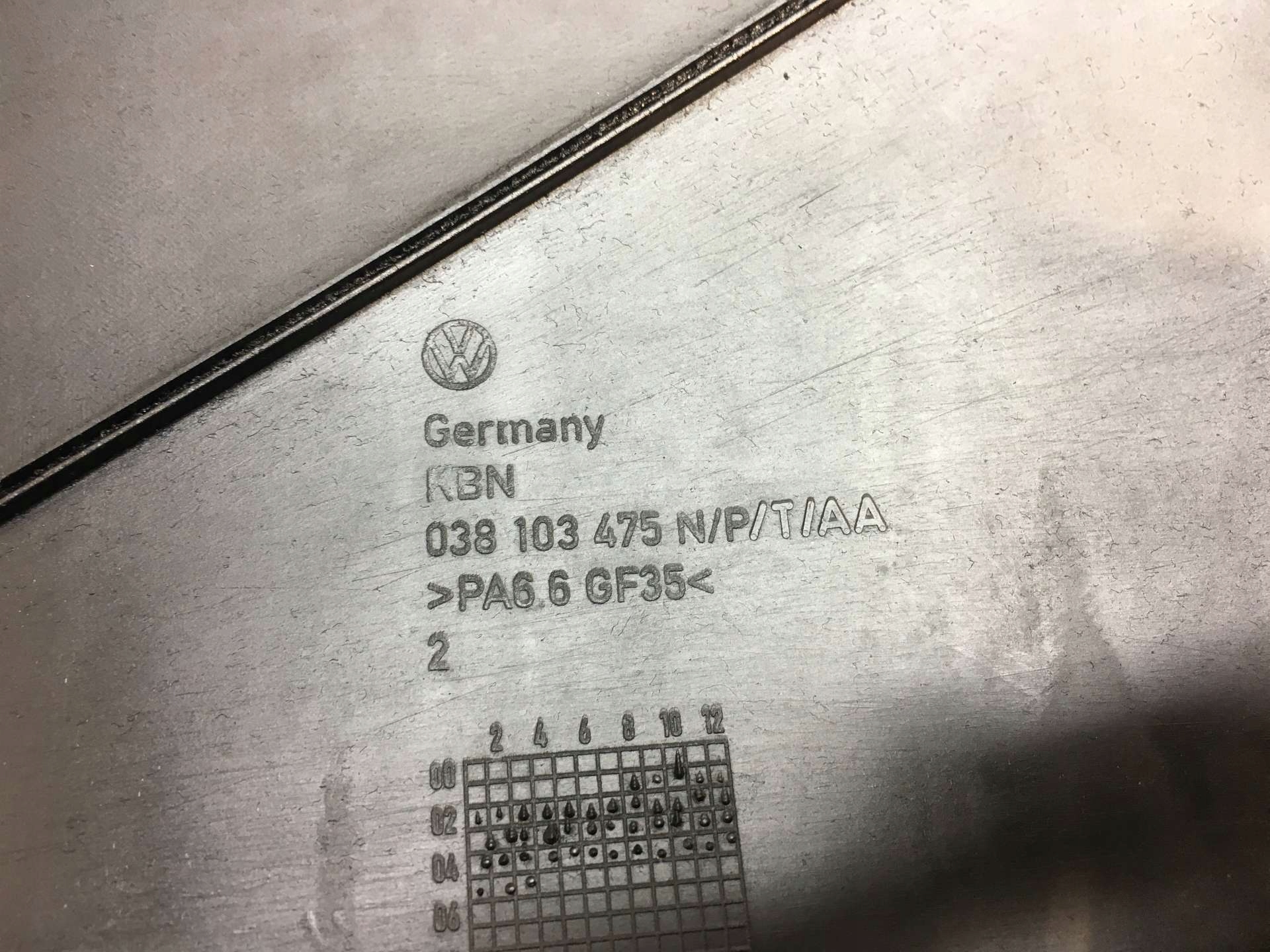 COPERCHIO PUNTERIE GOLF IV 1.9 TDI 038103469AJ