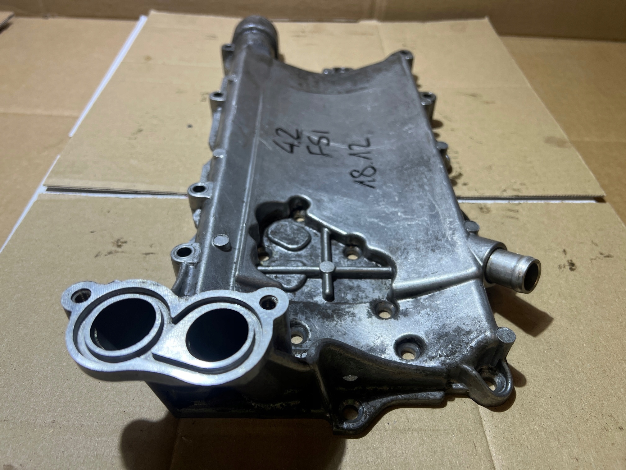 AUDI 4.2 FSI V8 cover 079103525J