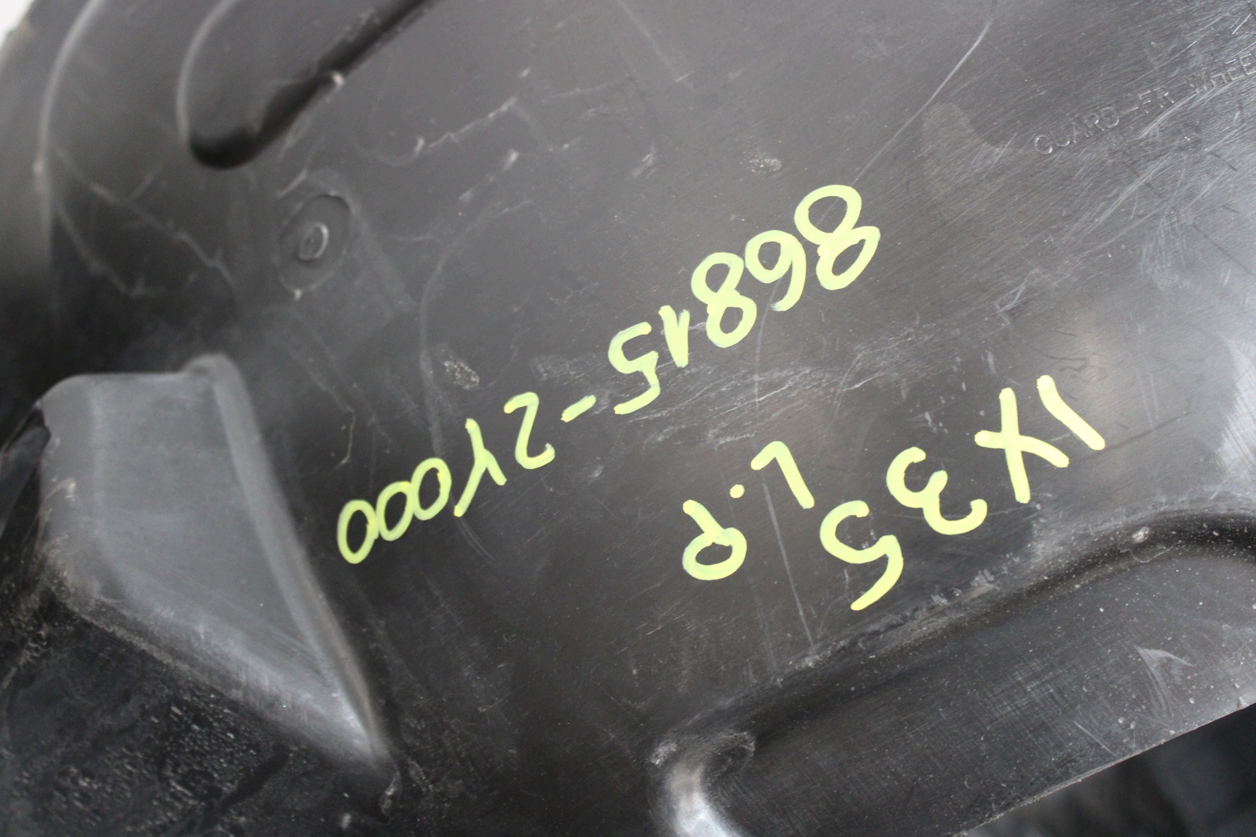 mudguard left front 86815-ZY000 HYUNDAI IX35 LIFT