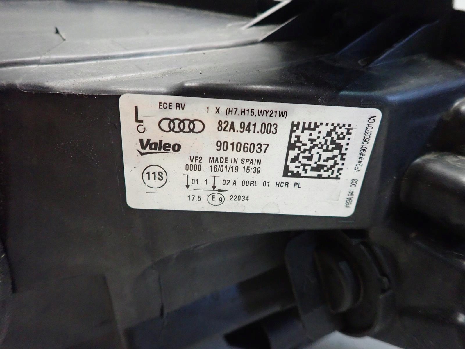 light front front left AUDI A1 II 18- 82A941003
