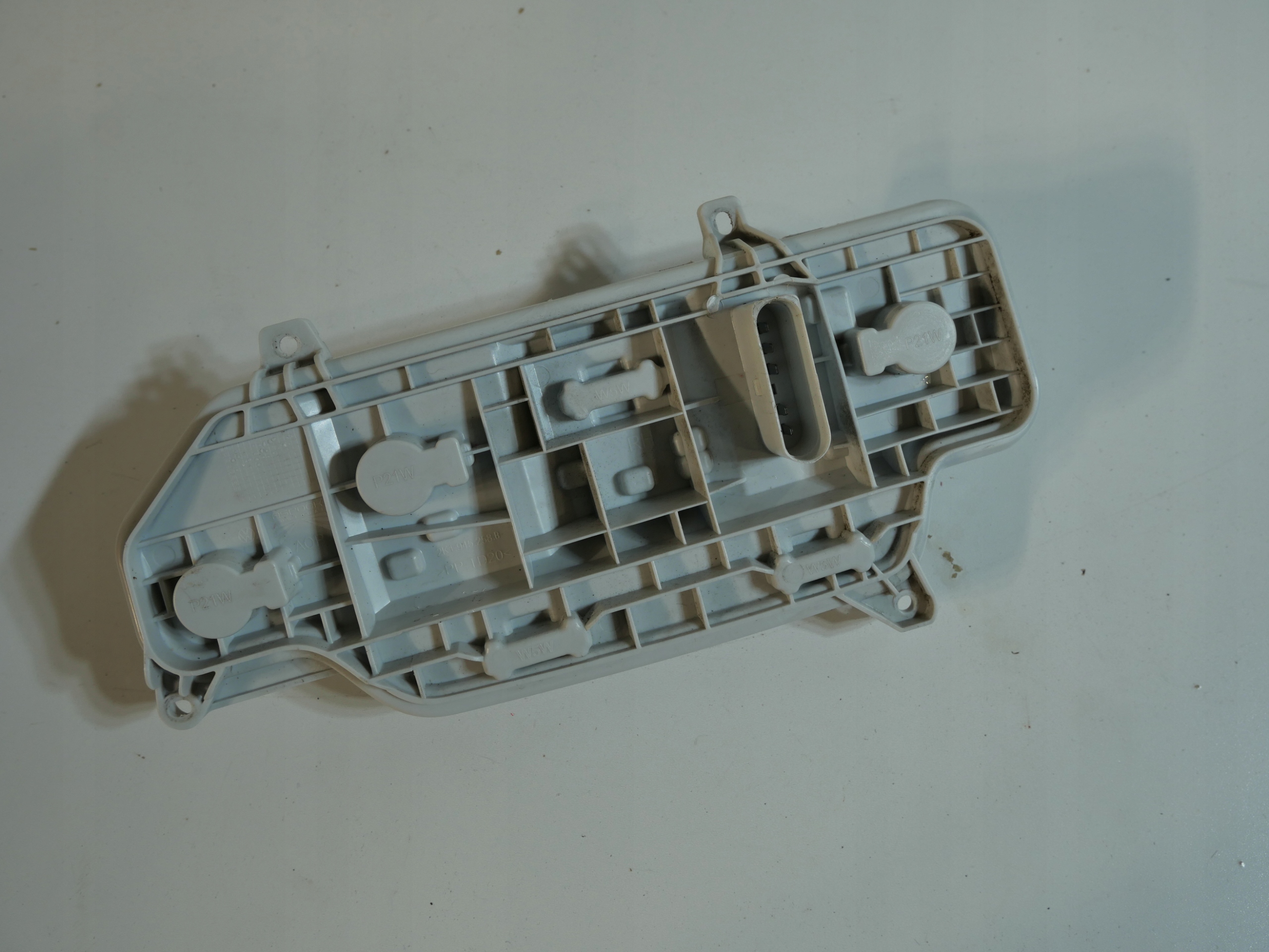 light housing rear part VW CADDY IV 2K1945258B