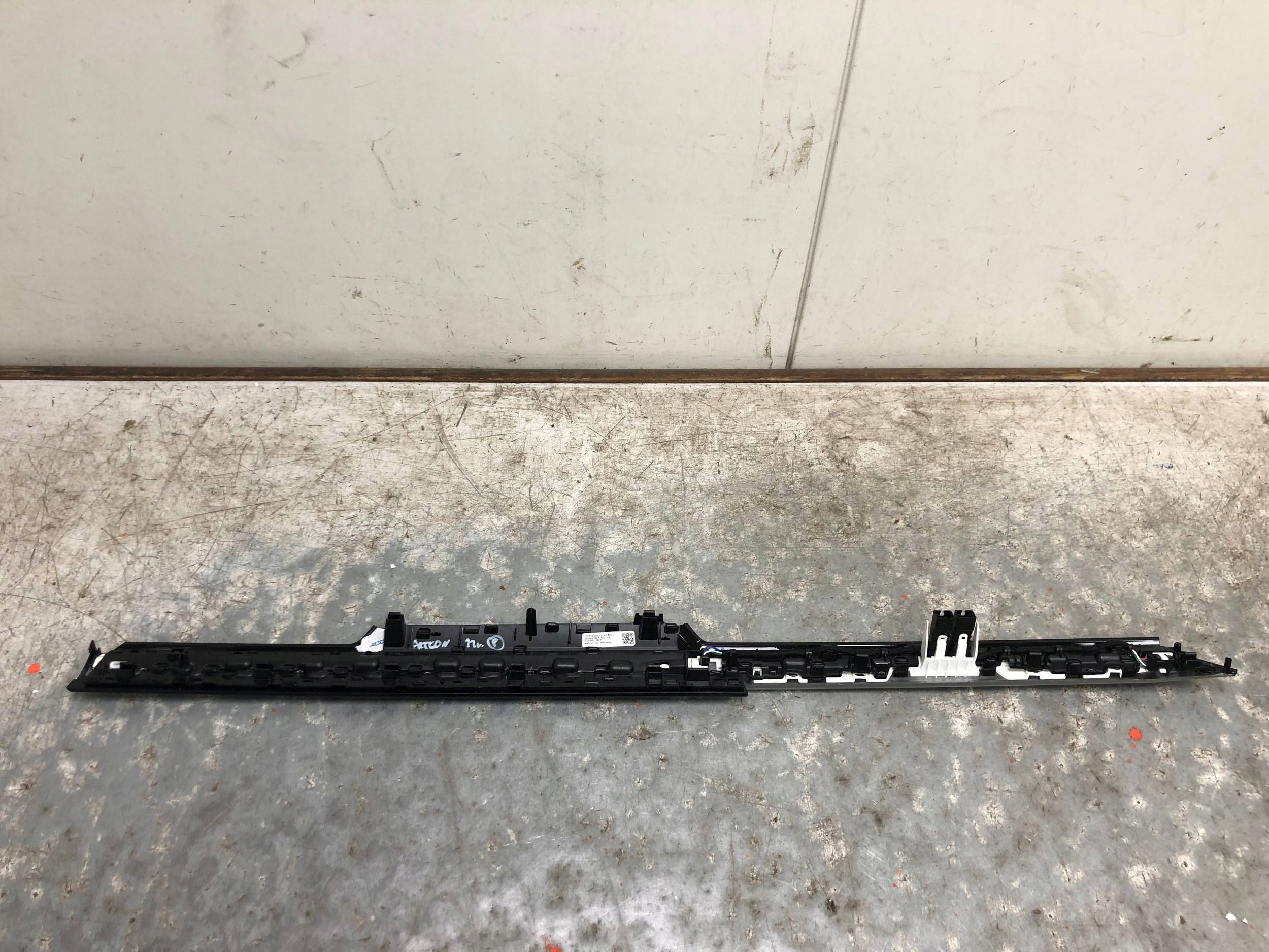 Moulage DEKOR Console VW ARTEON 3G8853262P