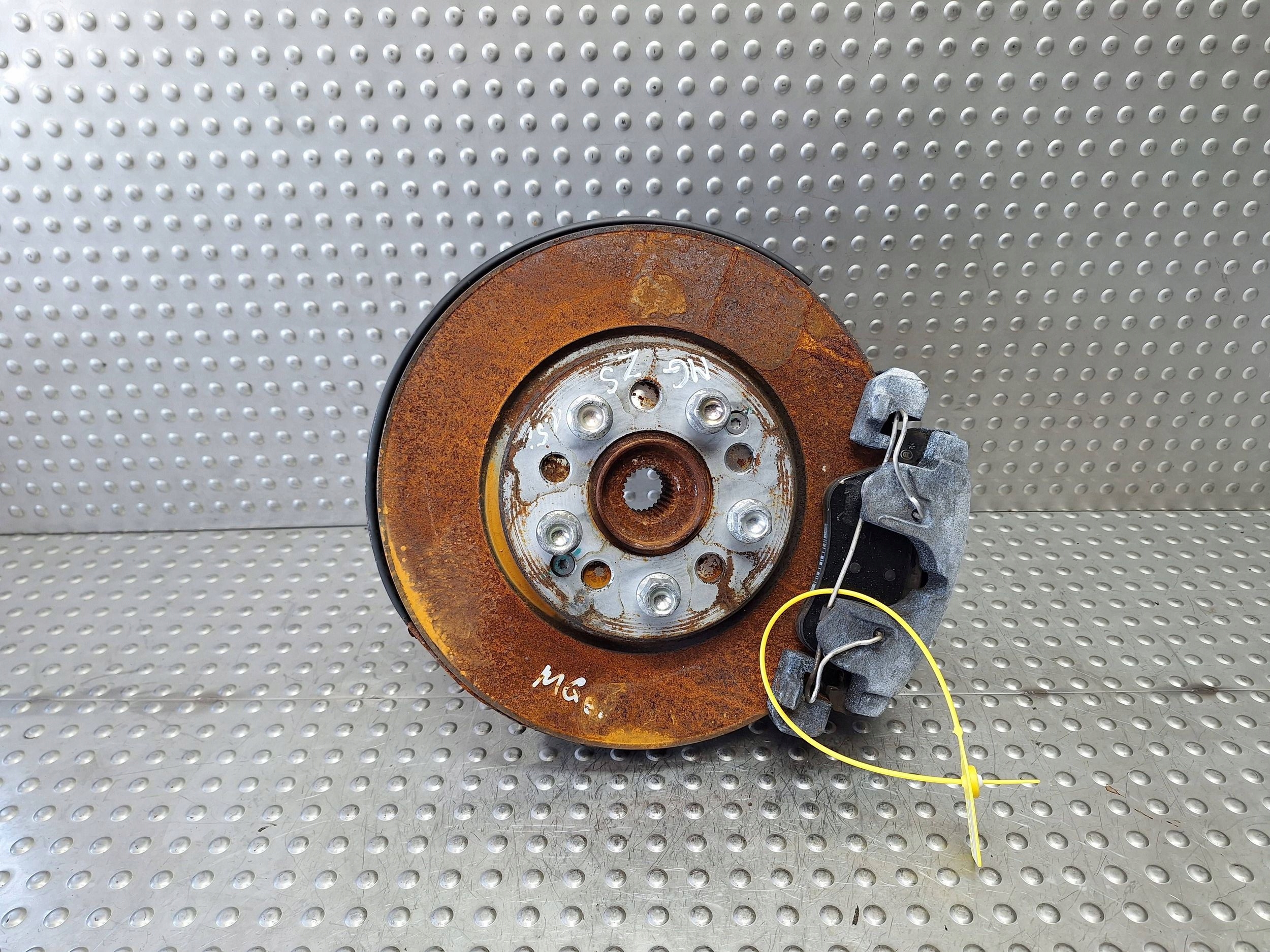 swing right front MG ZS 17-25 1.5 B