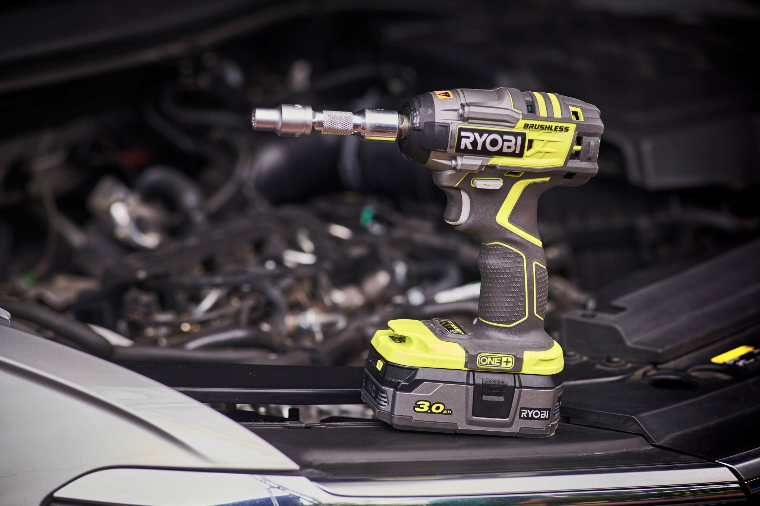 RYOBI KLUCZ UDAROWY 18V R18IW7-0 270NM 1/2'' + 2Ah Seria ONE+