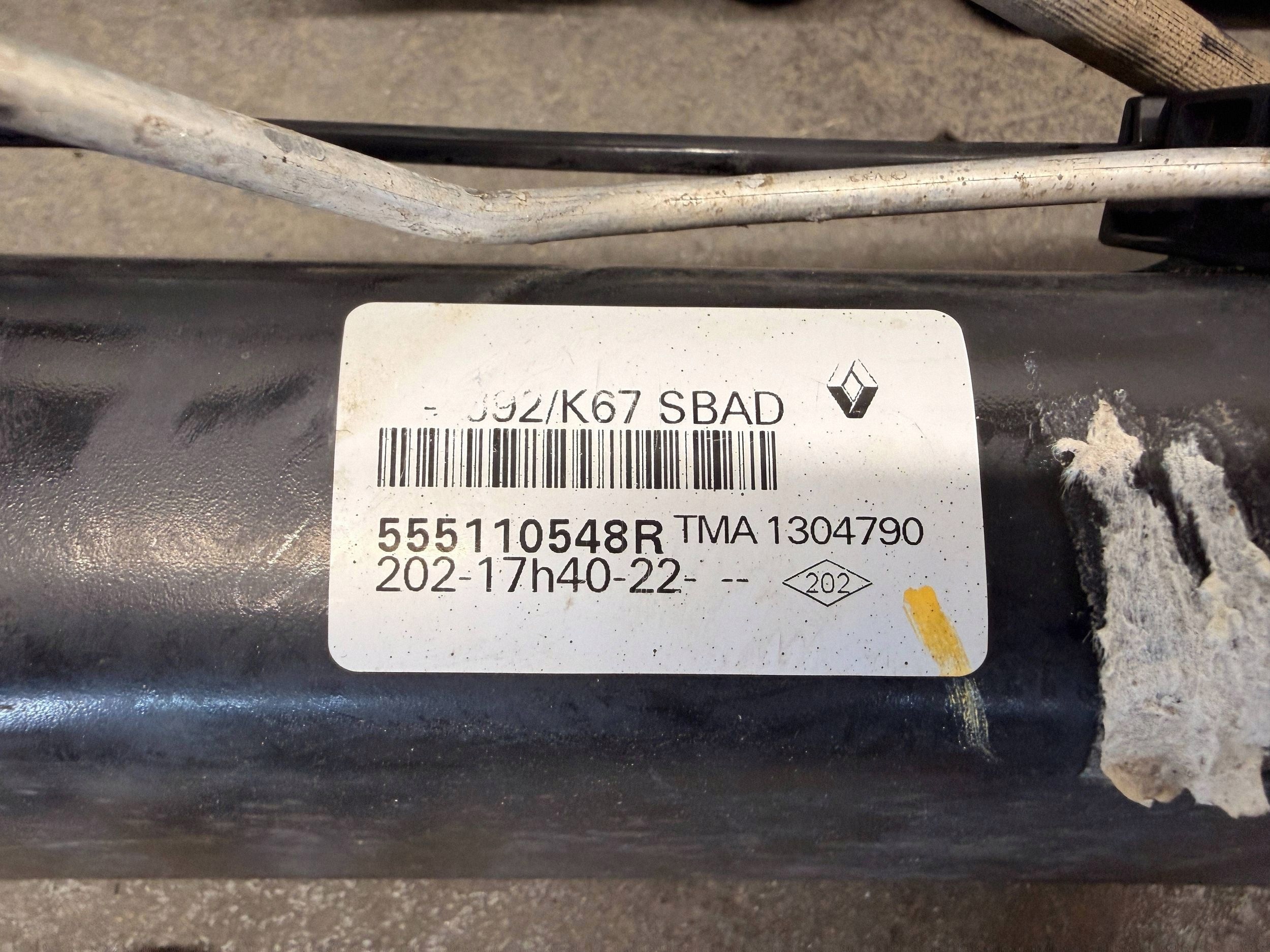 Renault Express II Achsträger heck achse hinten 555110548R
