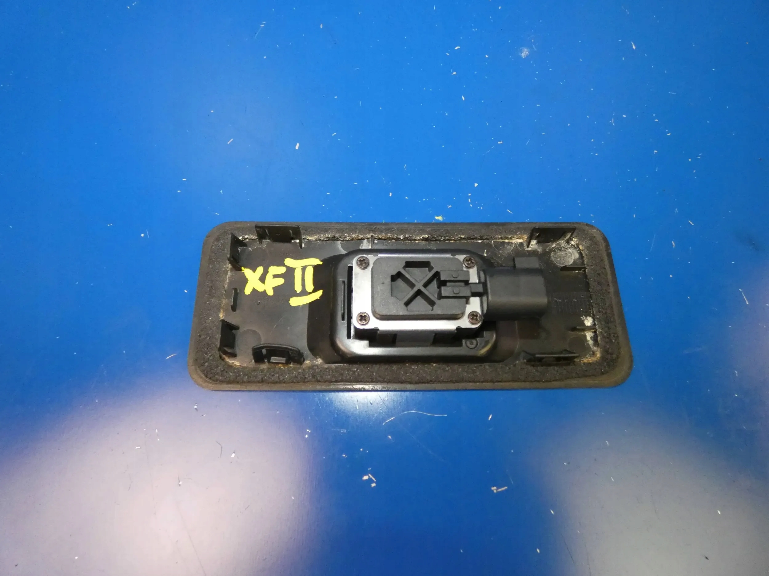 JAGUAR XF X260 button of the opening bonnet boot