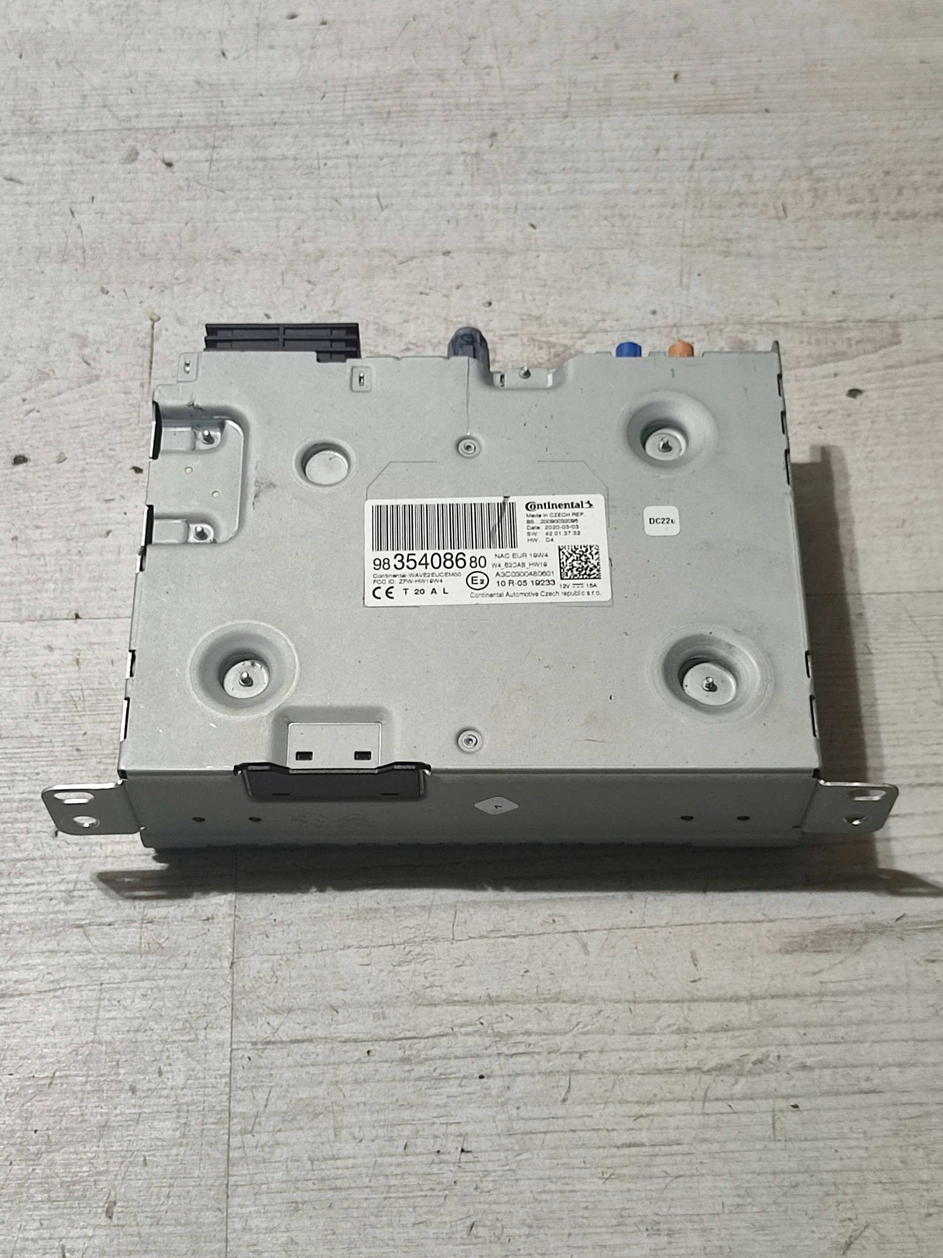 Peugeot 2008 II 2020 Panel / Radio CD/DVD/GPS