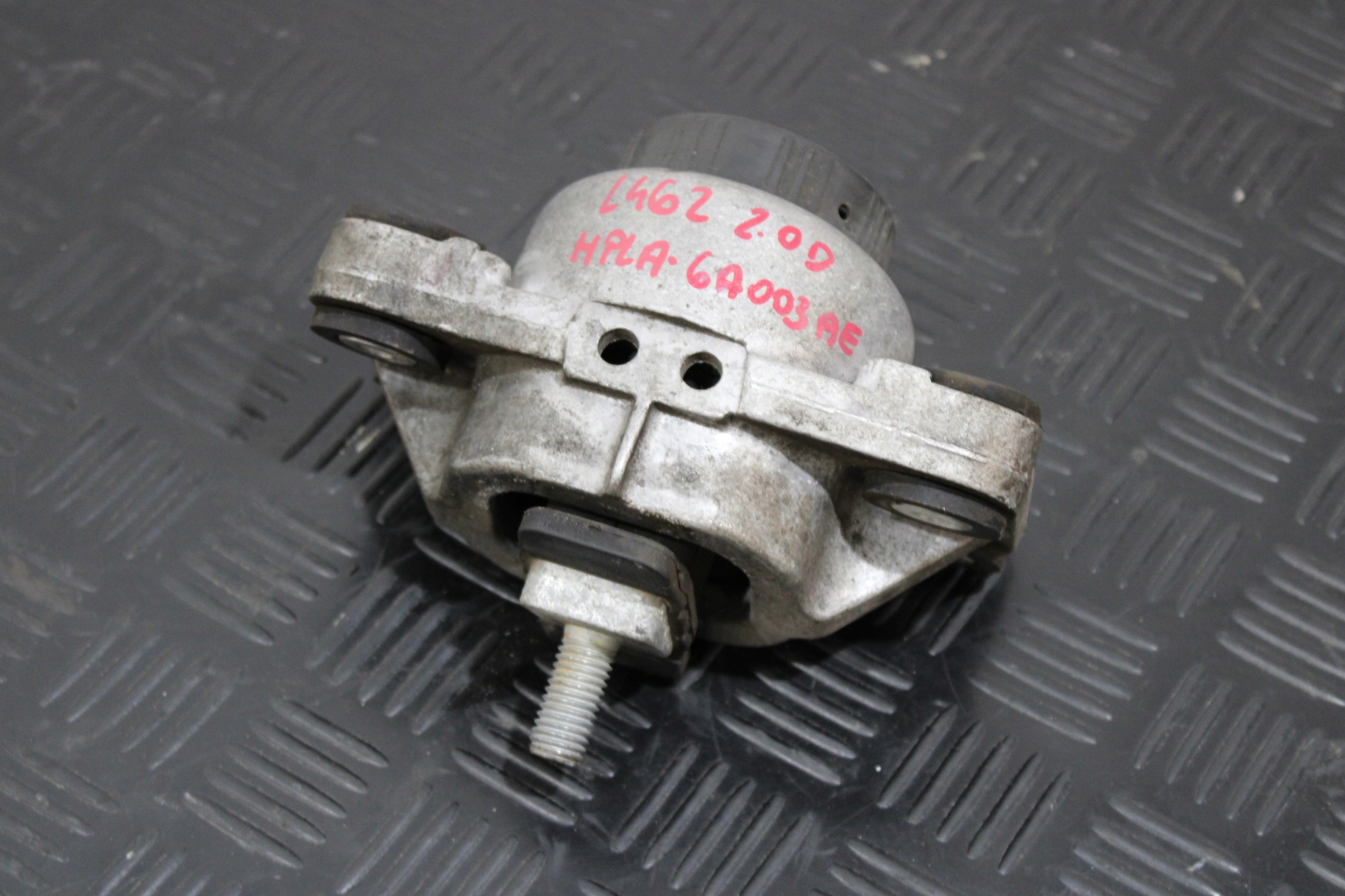 holder holder engine mount HPLA-6A003-AE LAND ROVER DISCOVERY V 5 L462