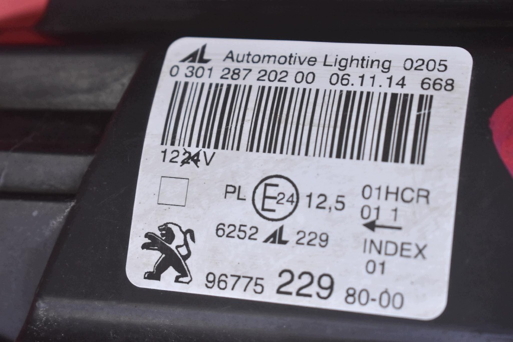 REFLEKTOR right light front EU 9677522980 PEUGEOT 308 2 II T9 13-17
