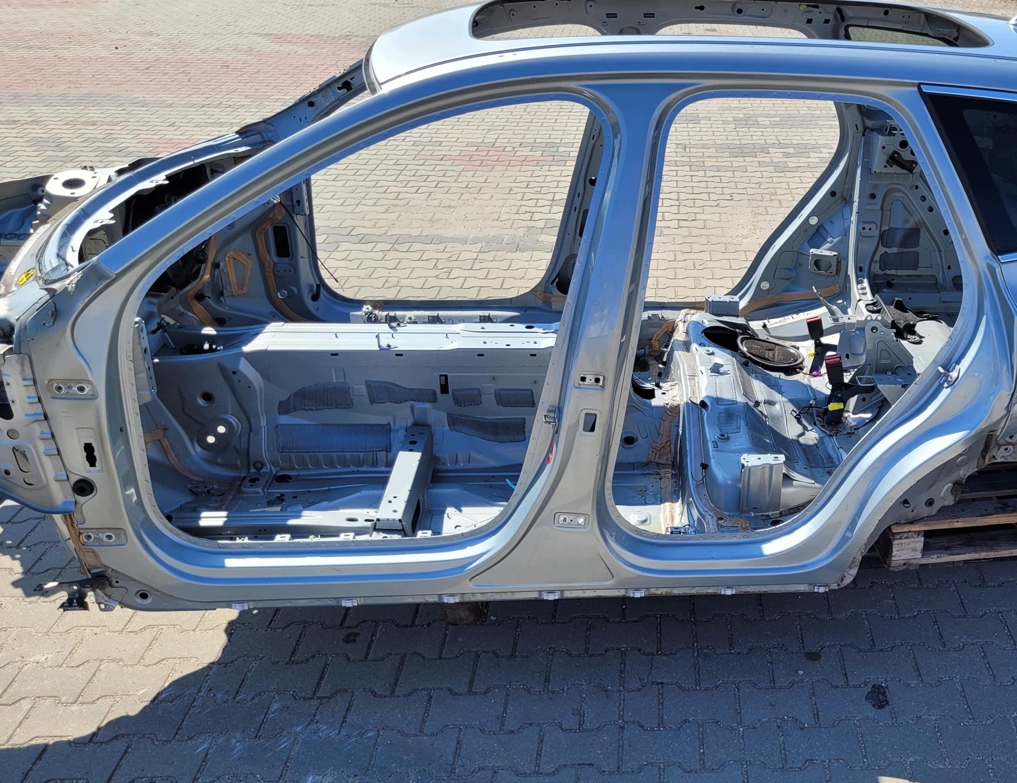 threshold left pillar quarter left quarter VOLVO XC60 II 477 -46