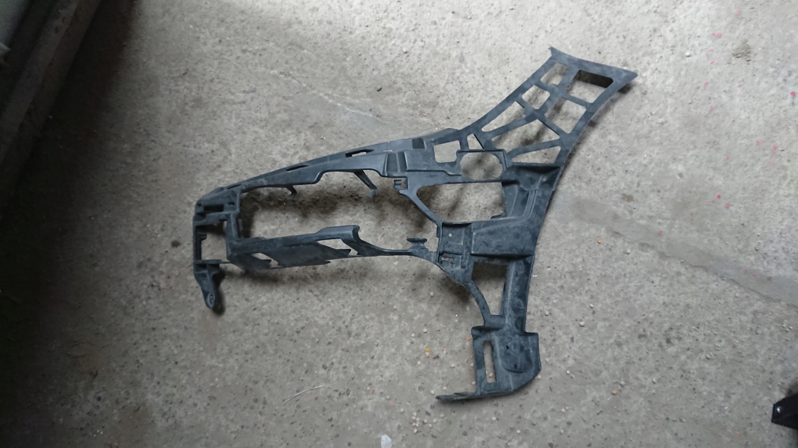 Слайд лівий CLS W218 A2188852565