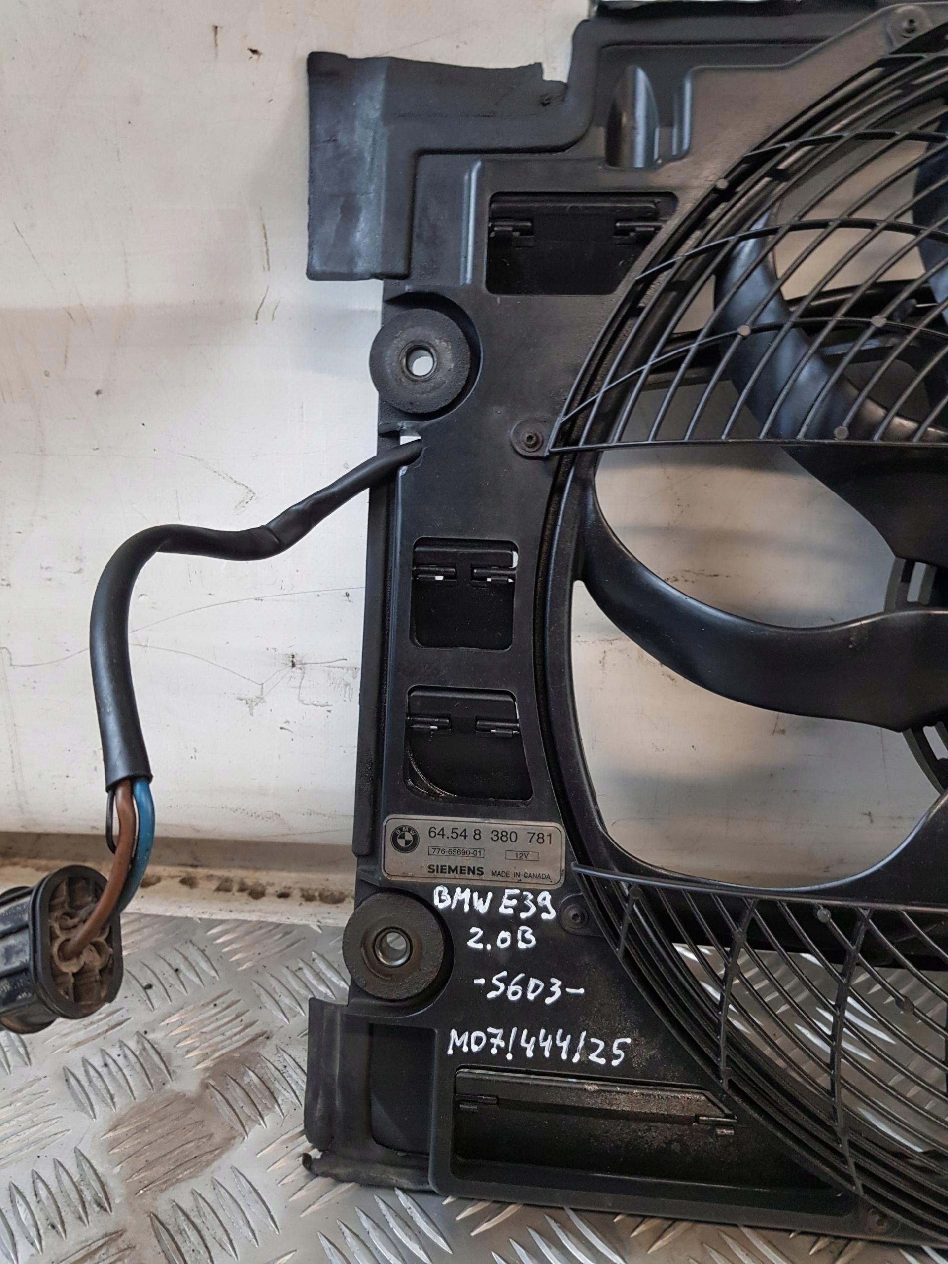 ventilátor chladiče OE 8380781 BMW E39 2.0B EU