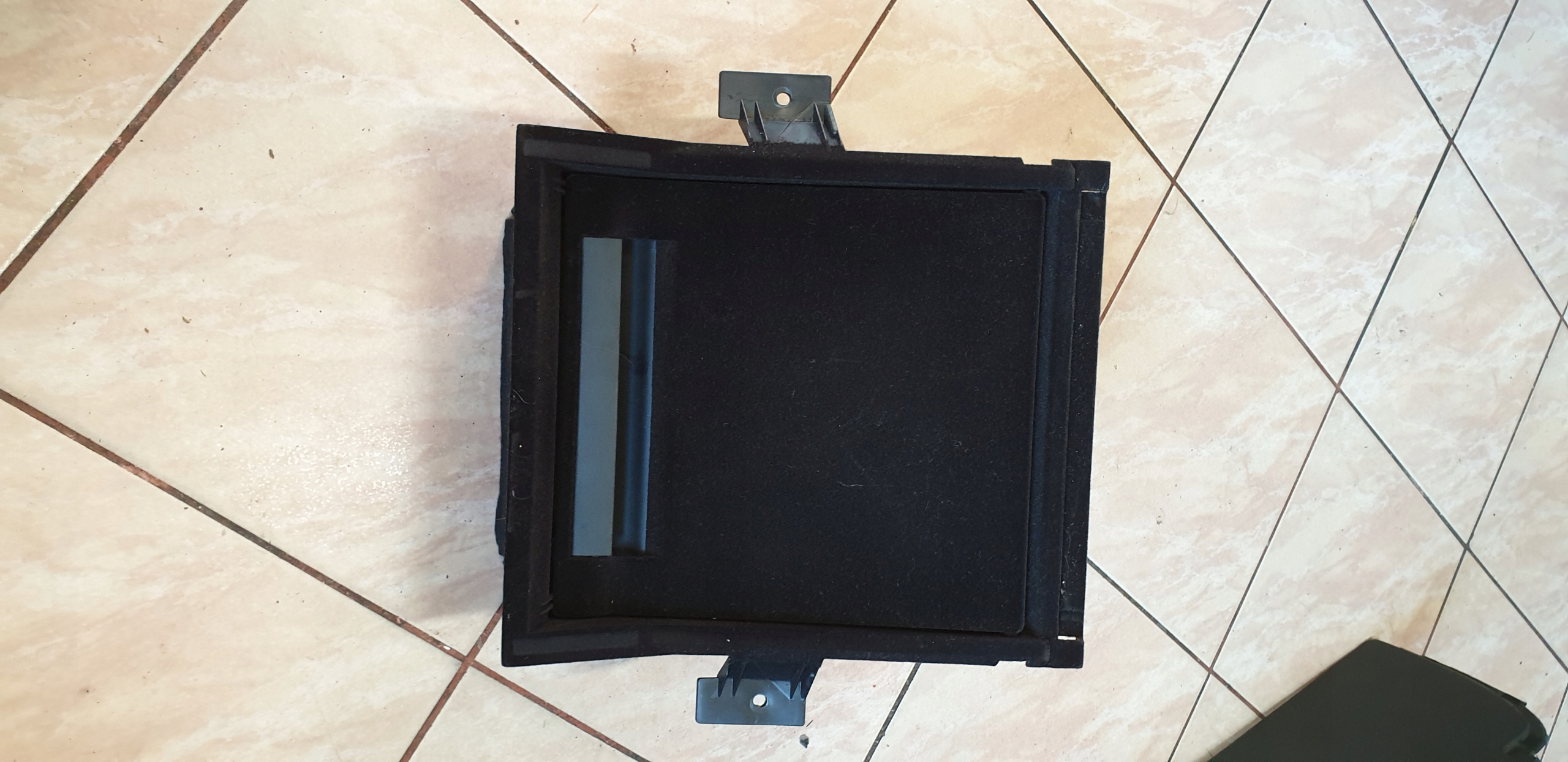 A2216802950 - Ящик для хранения задней двери Mercedes S W221