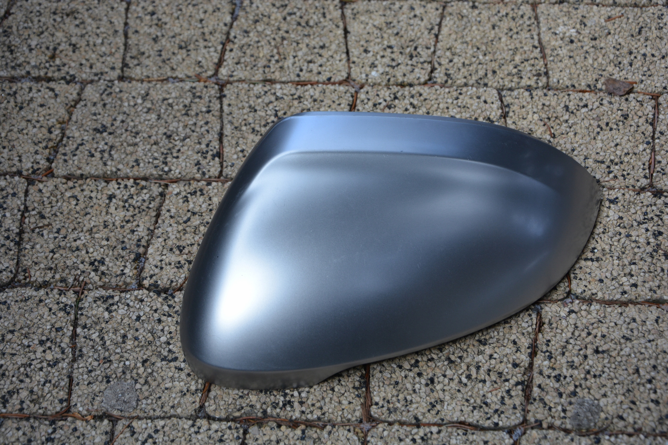 OBUDOWA LUSTERKA CHROM MAT PASSAT B8 3G0857538 537 Producent części Volkswagen OE