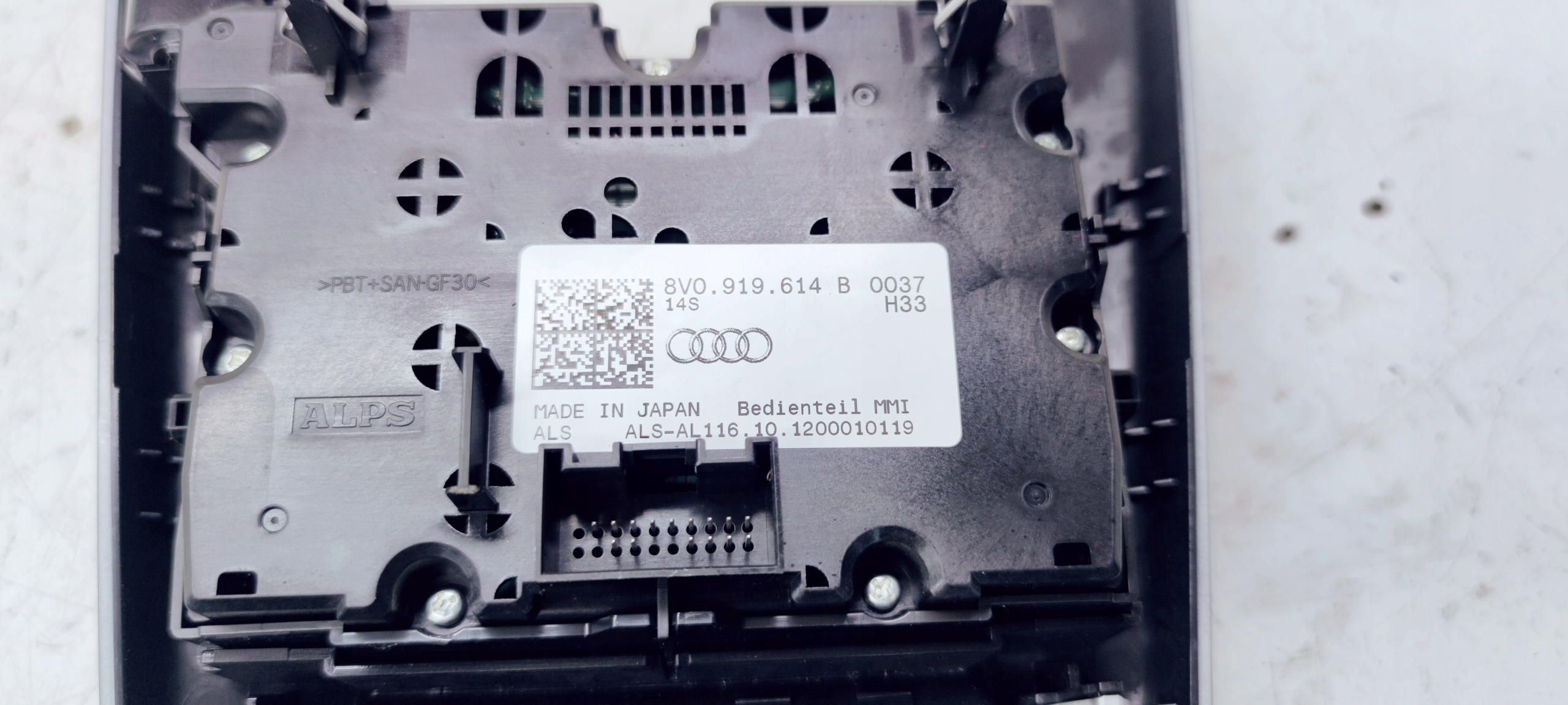 control panel MMI AUDI A3 8V 8V0919614B
