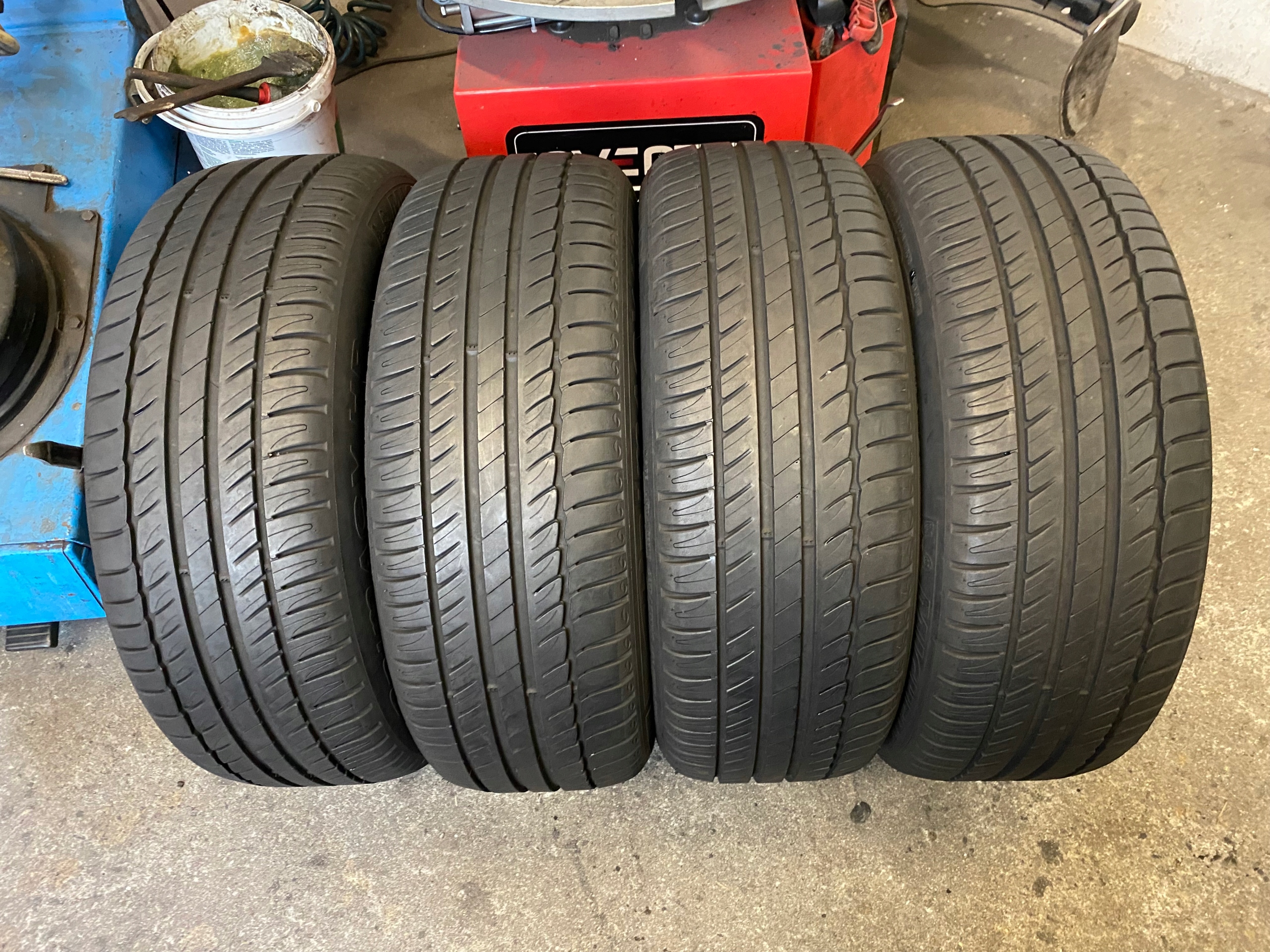4 tyres summer 215/55R17 Michelin Primacy HP 6mm