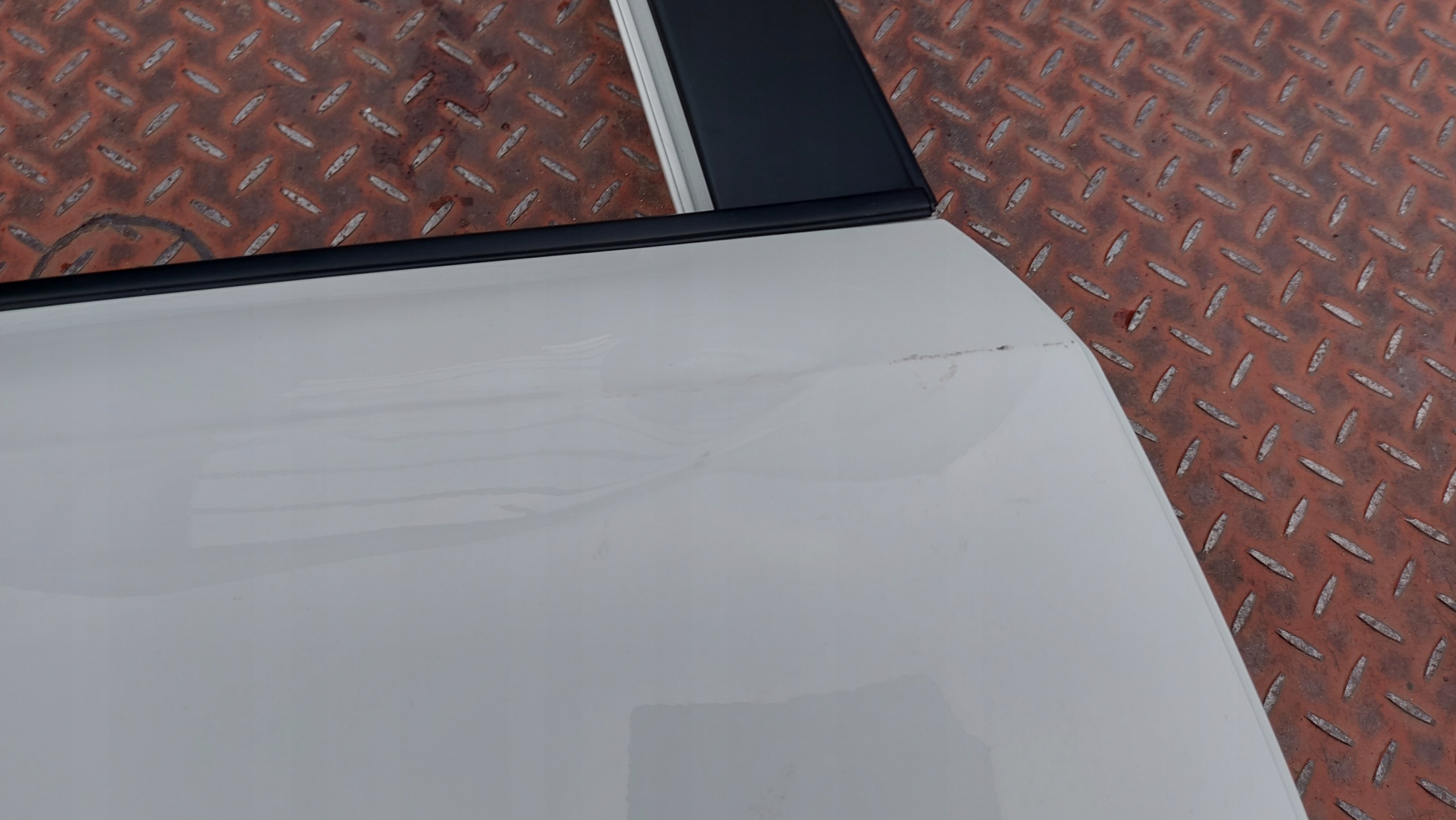 Tür rechts heck TOYOTA COROLLA E21 KOMBI 19