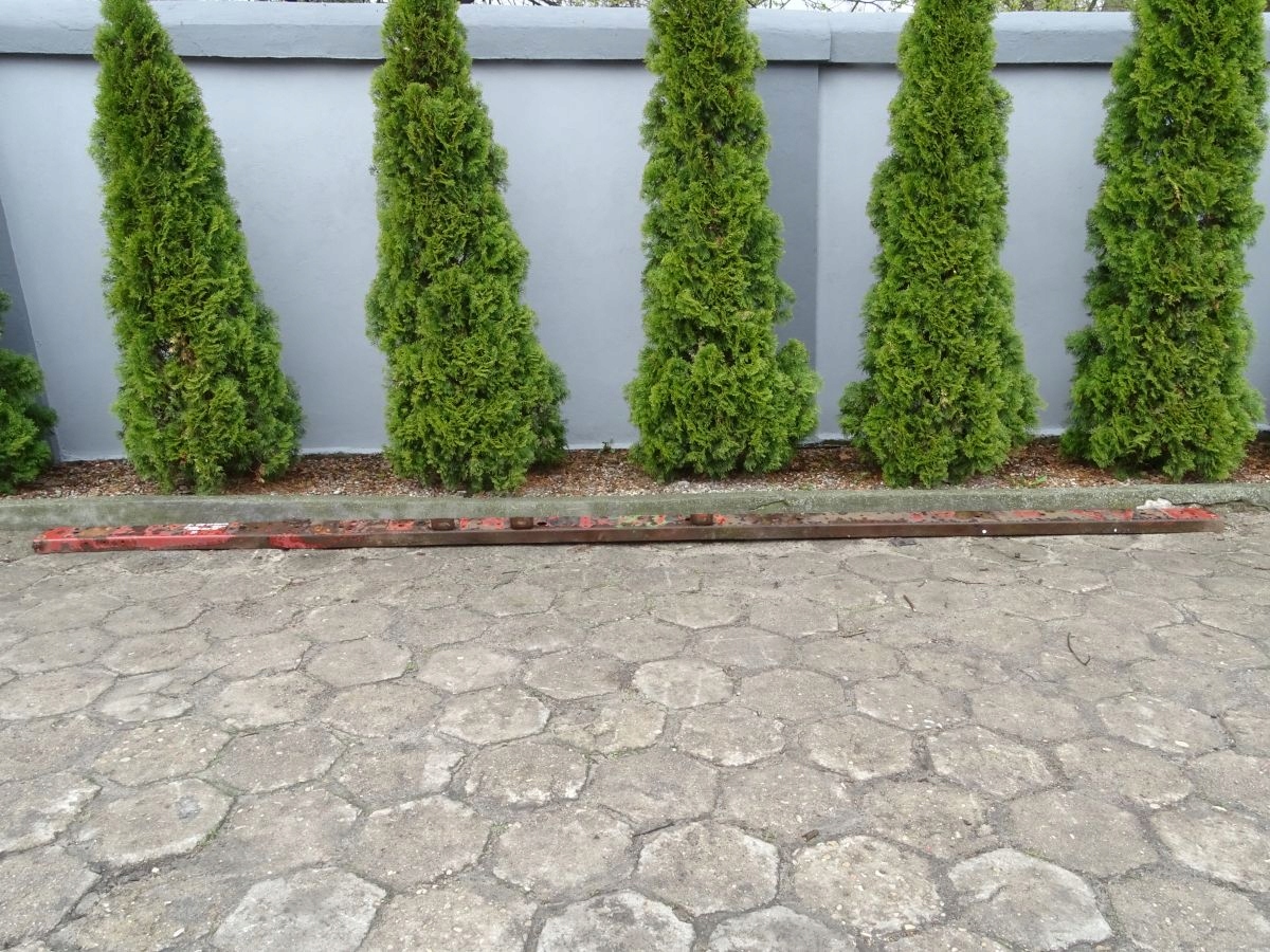 IVECO EUROCARGO 91 02 RAMA PRAWA BOK 17 5 550 128