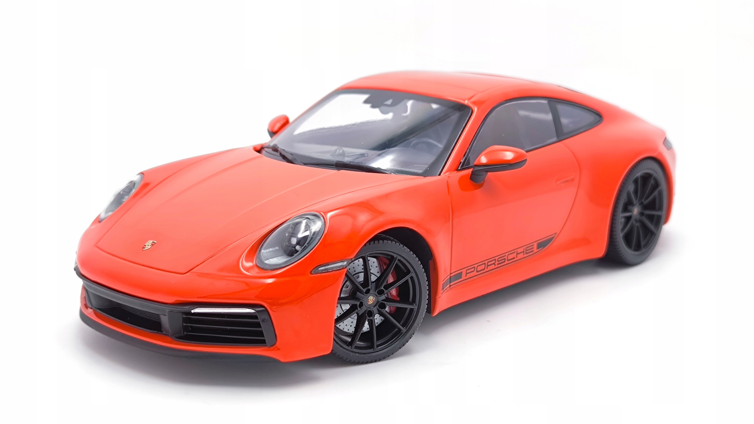 Porsche 911 Carrera 4S 2019 1:18 Minichamps 155067327