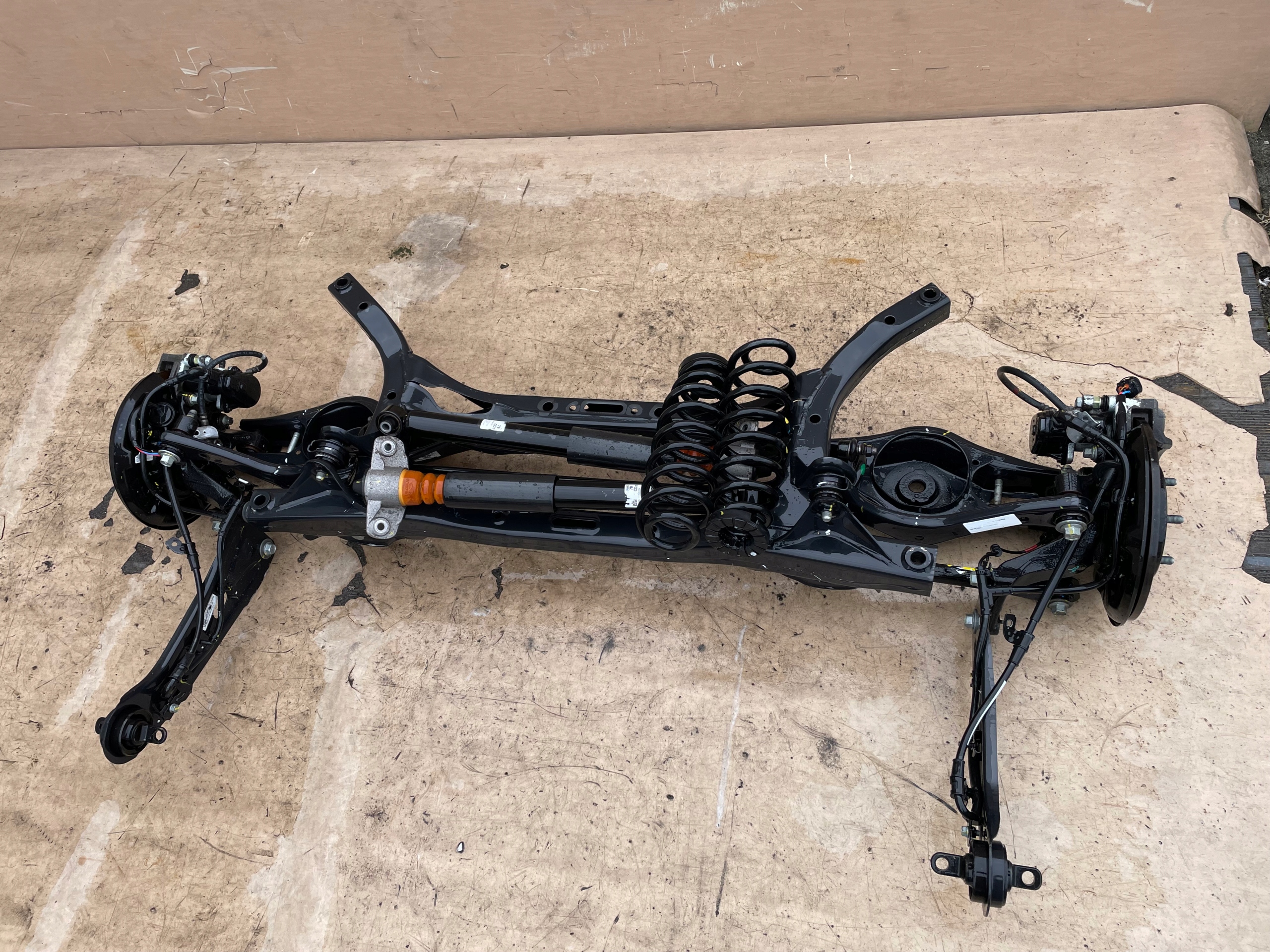 KIA CEED III FL zawieszenie tylne 1,6 PHEV