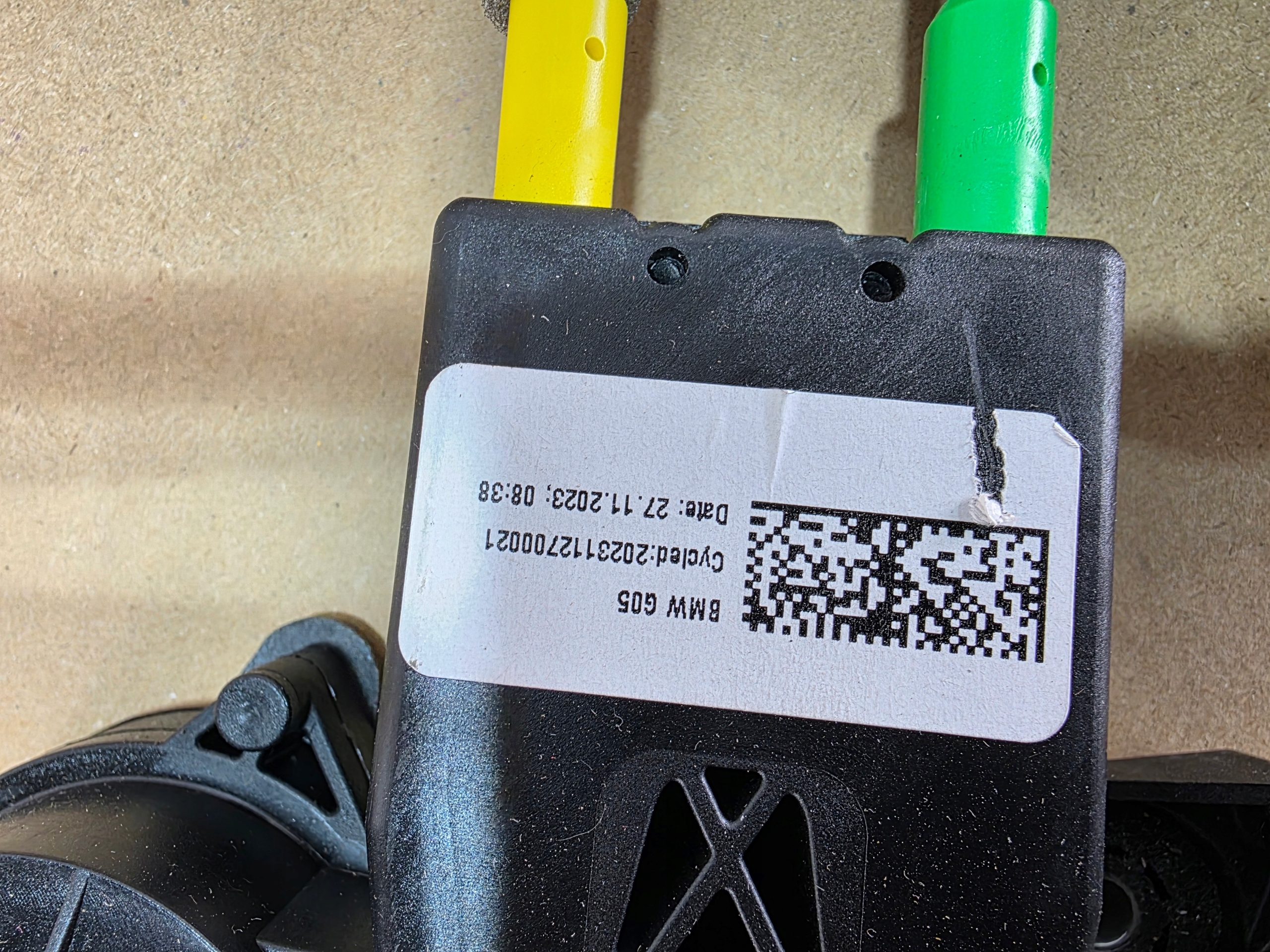 PROWADNICE boot BMW X5 G05 LCI 9929003 7483960