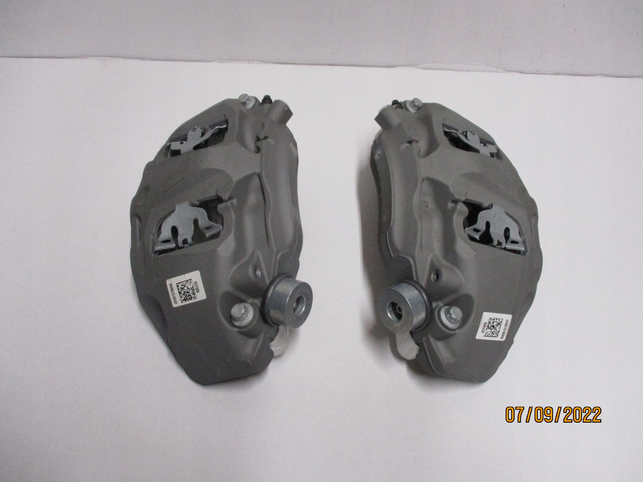 caliper calipers AUDI A4 A5 8W front new Z KLOCKAMI