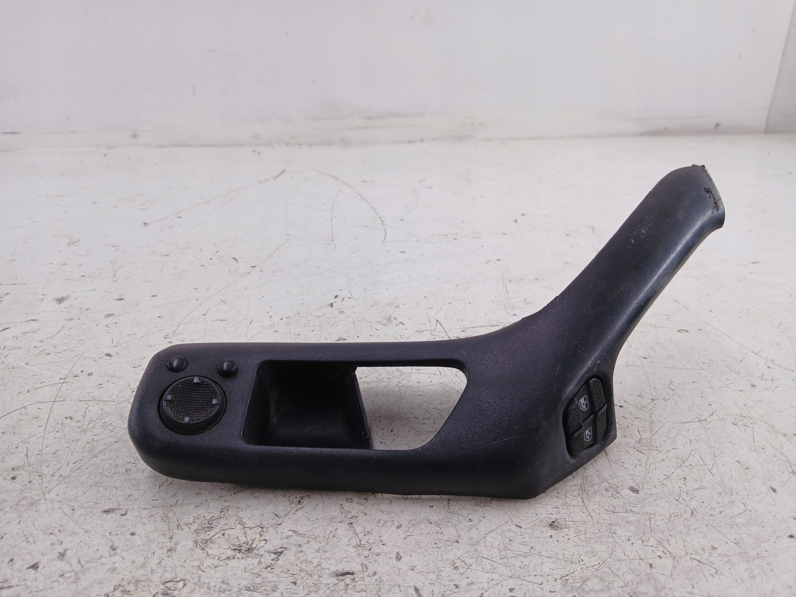 VW GOLF III PANEL okna levý předek DWIE okna ručka