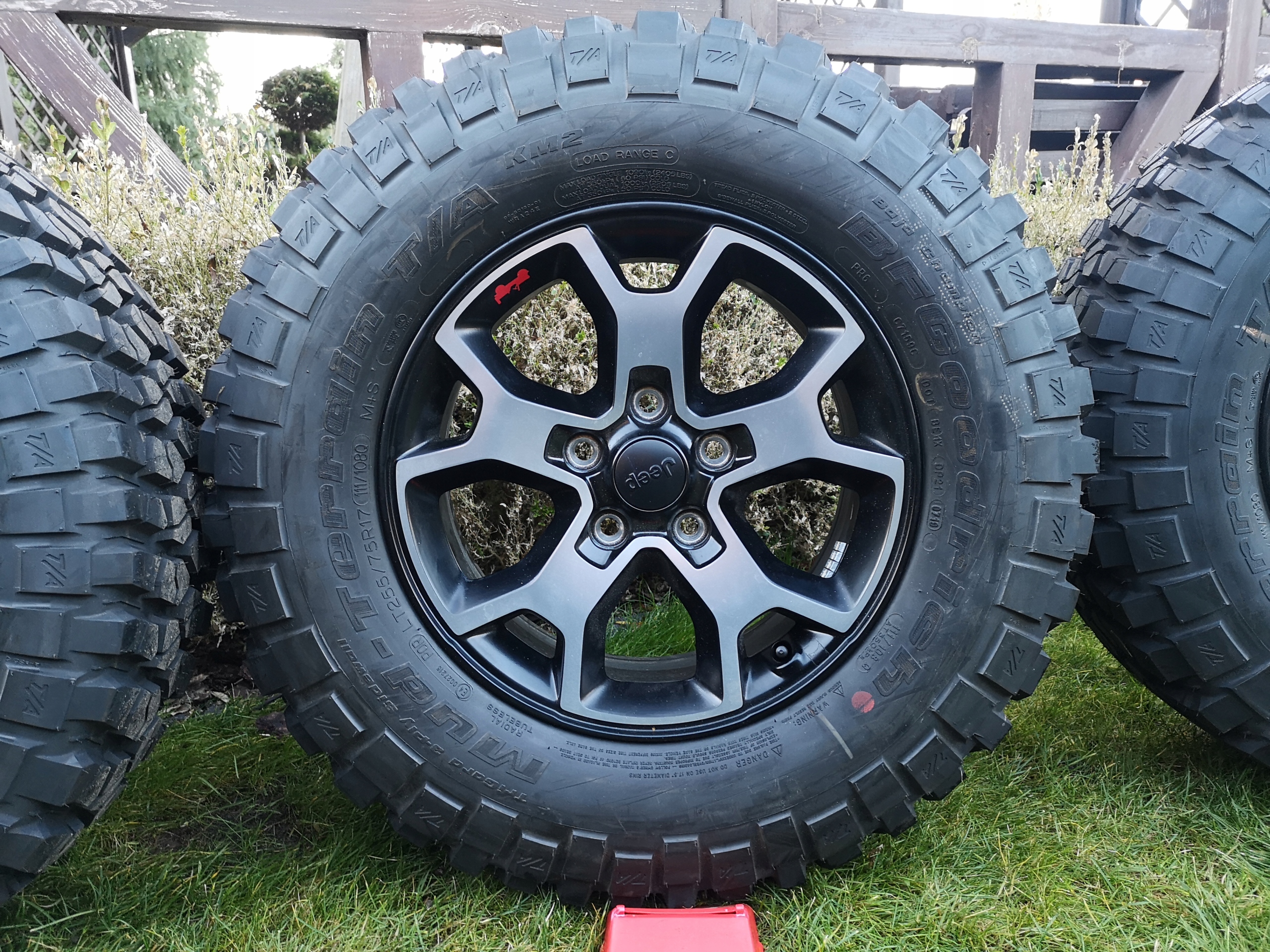 FELGI JEEP WRANGLER RUBICON JL 17'' 255/75/17 M+S 68Z39TRMAA D151649  REG0002019 za 7000 zł z Międzychód  - (10070978832)