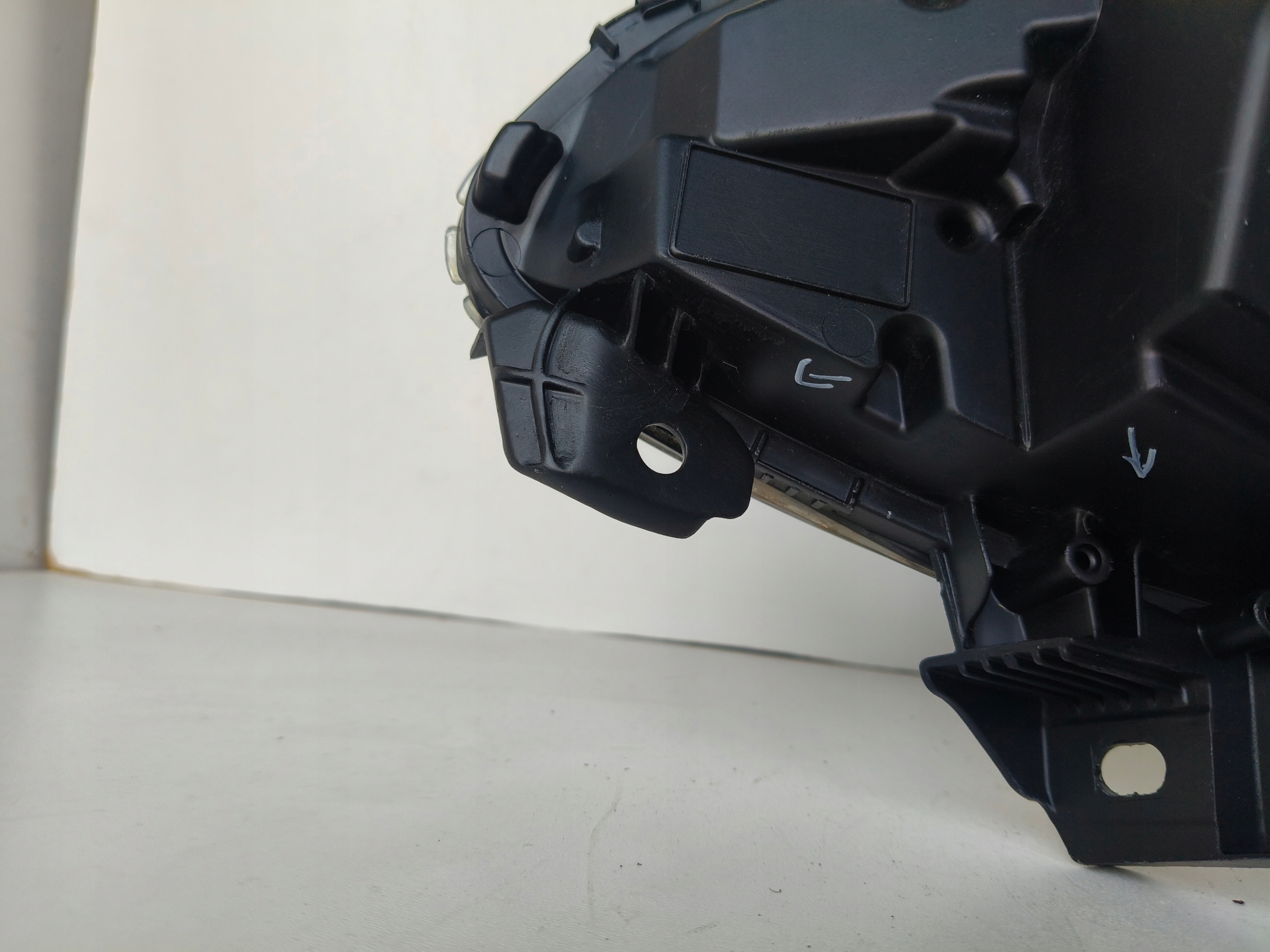 light right REFLEKTOR RENAULT CLIO V 19- FULL LED