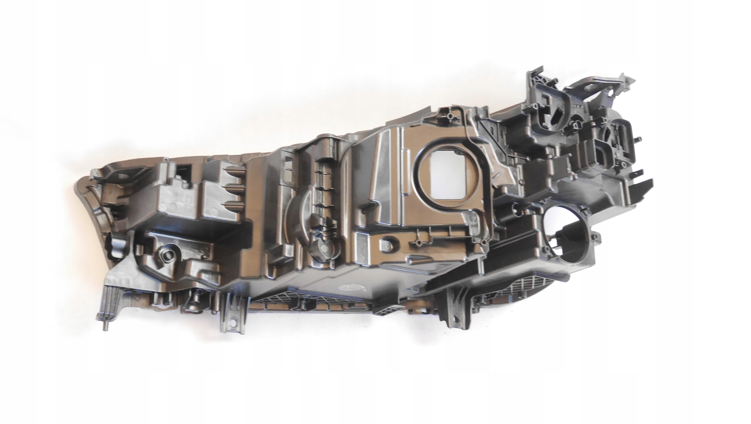 BMW iX i20 LASER OBUDOWA PUSZKA LAMPY PRAWA hella Typ samochodu Samochody osobowe