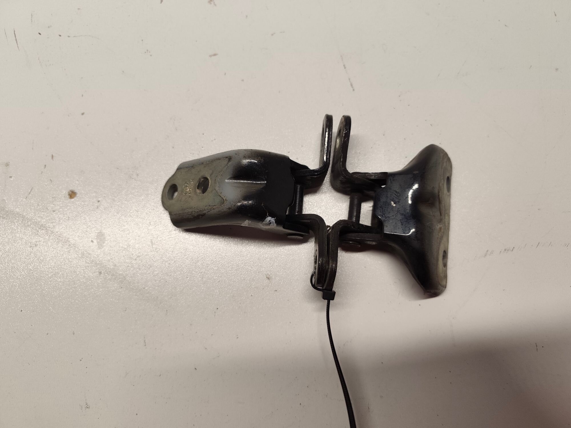 hinges hinge door left front KOMPLET KIA CEED II 2012-2017
