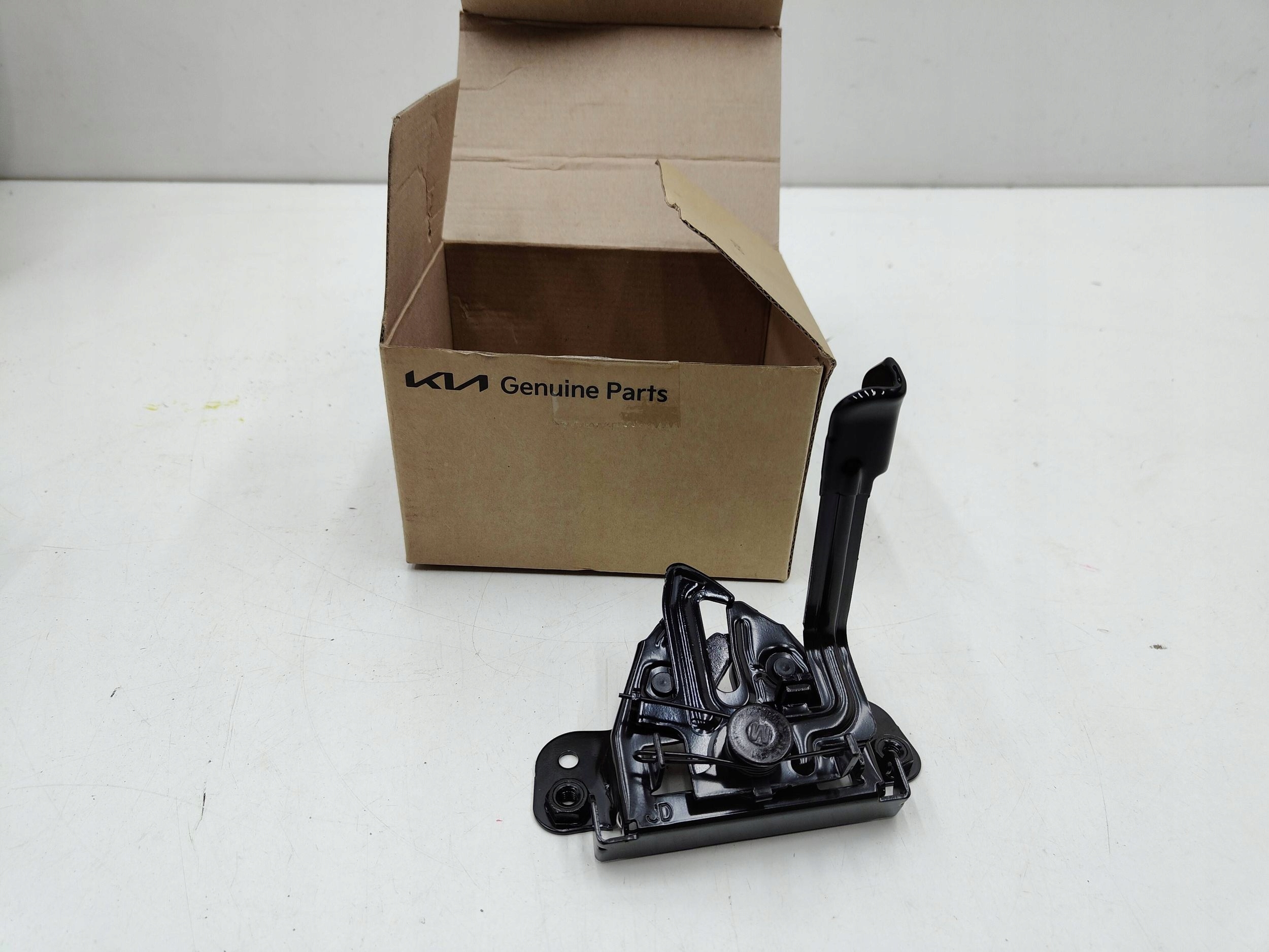 Kia OE 81130A2000 zamek pokrywy silnika