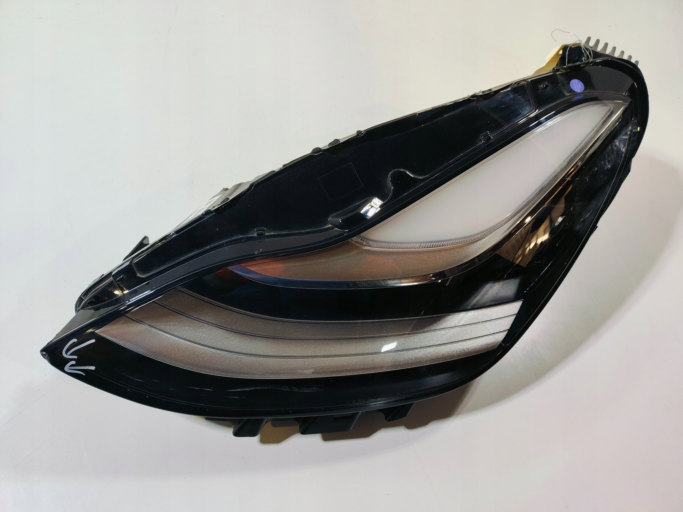 Tesla Model 3 2017- Reflektor lewy FULL LED 1077375-00-C Producent części Tesla