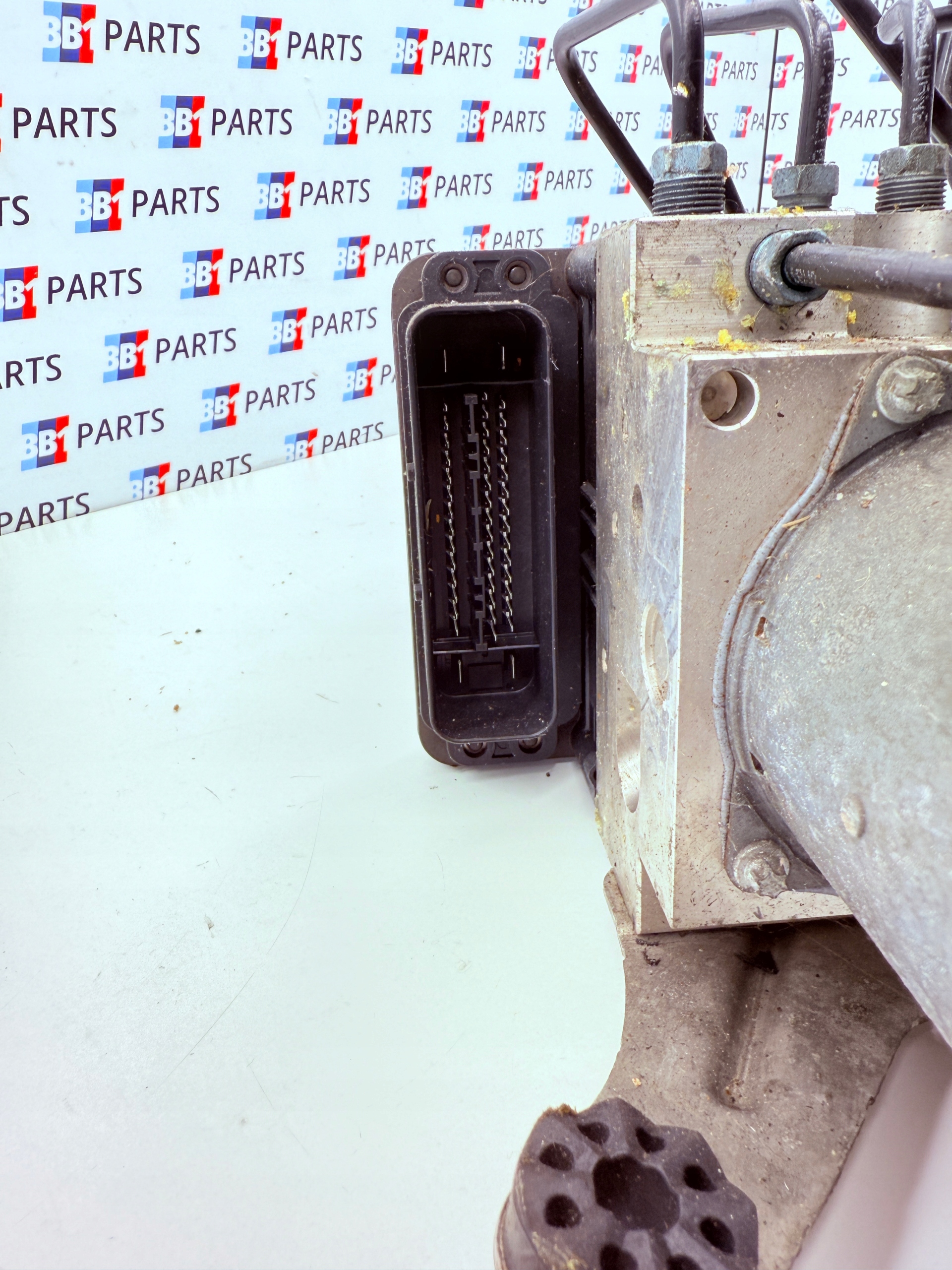 BMW F10 F11 pump control unit 530D ABS 6797045
