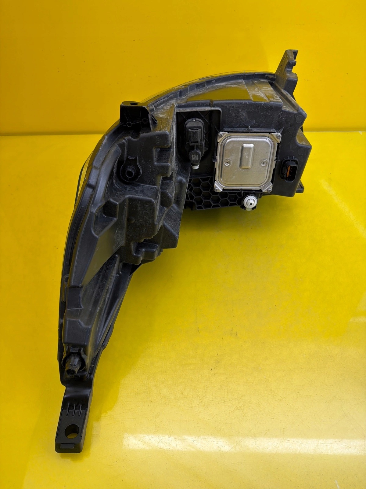 light right Renault Trafic IV Full Led 260102899R