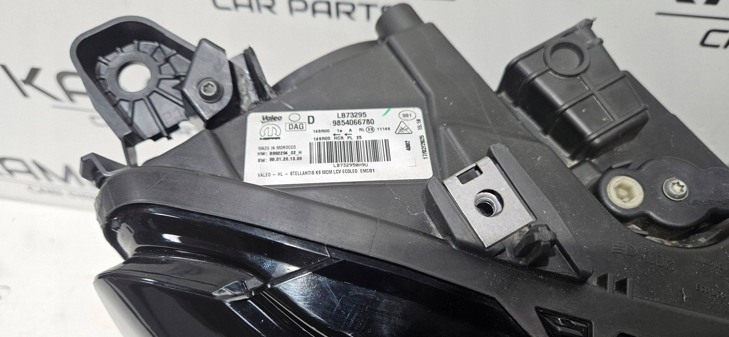 Reflektor left side Toyota ProAce City 9854066780