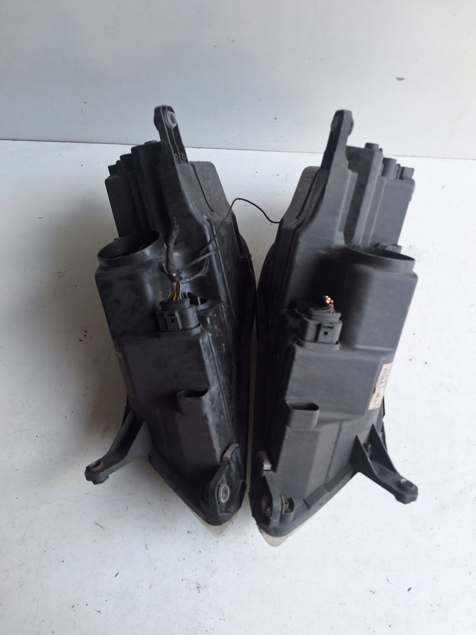 VOLKSWAGEN TIGUAN and 5N0 08-11 light left UK