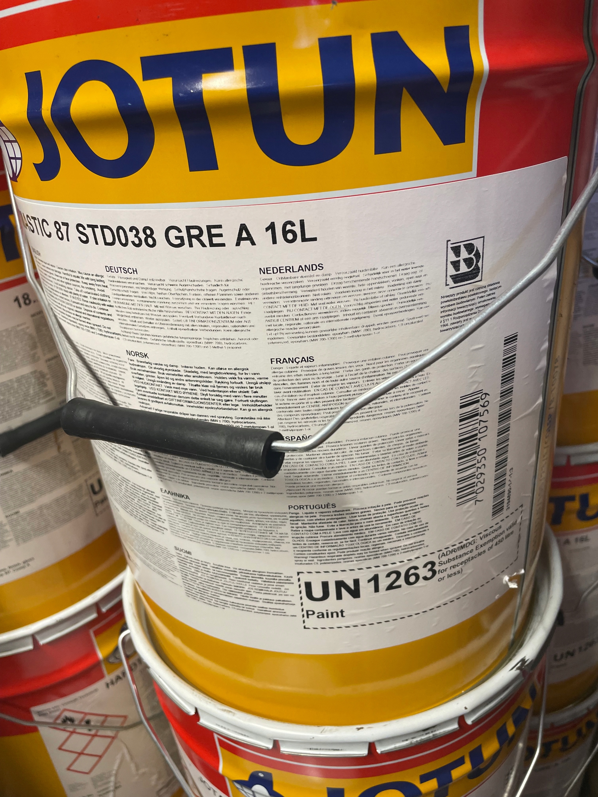 Jotamastic 80. 90BARVA Epoxidová Utw Zimní