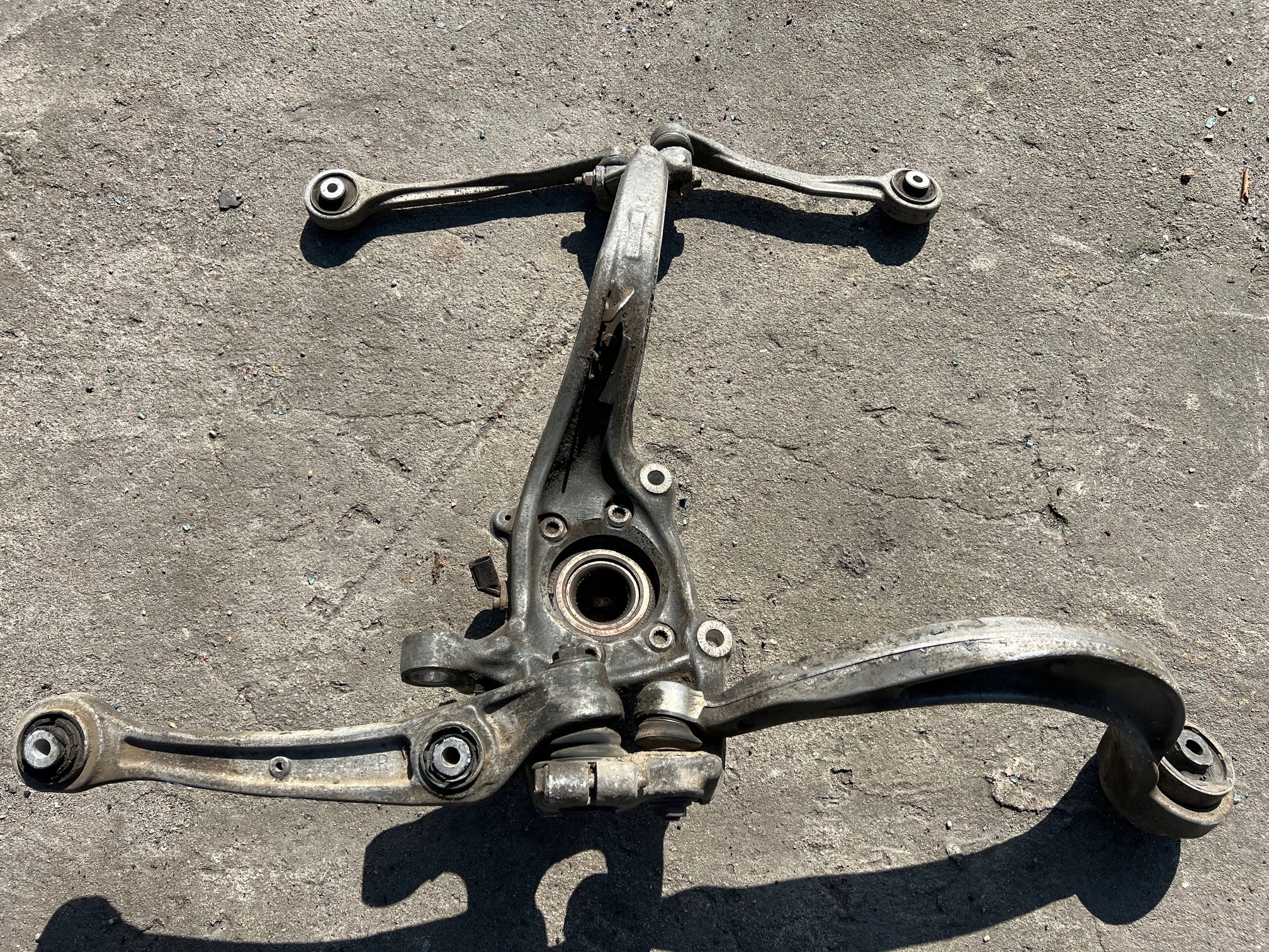 AUDI A4 B8 A5 8T A6 C7 A7 4G swing right right front 8K0407258ABS