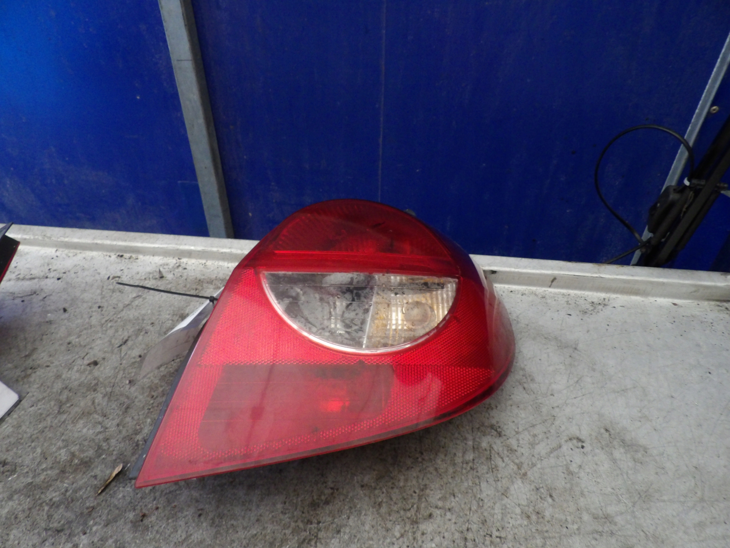 Renault Clio III light rear right 8200828851