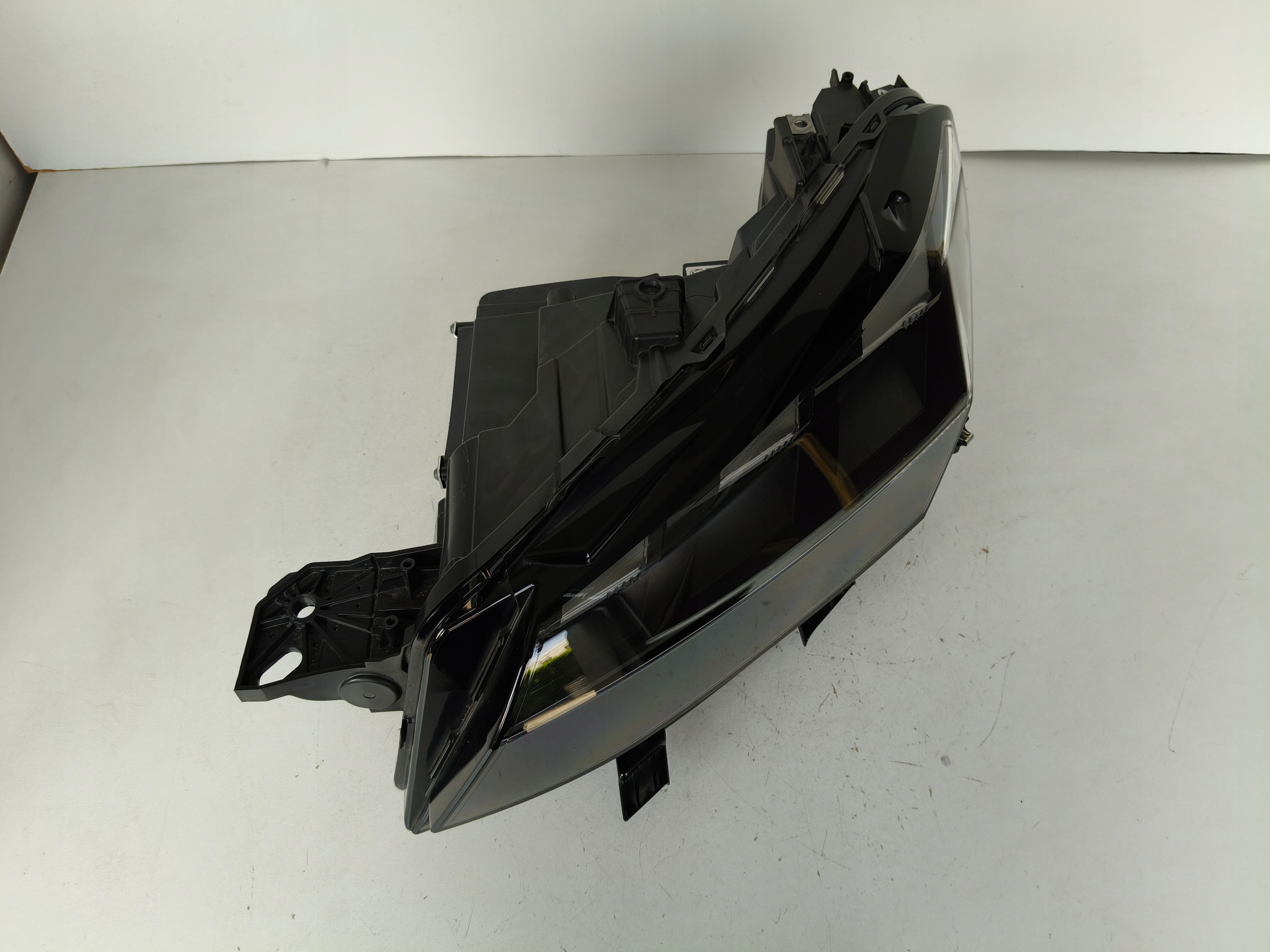 light left REFLEKTOR PEUGEOT RIFTER 24- LIFT FULL LED