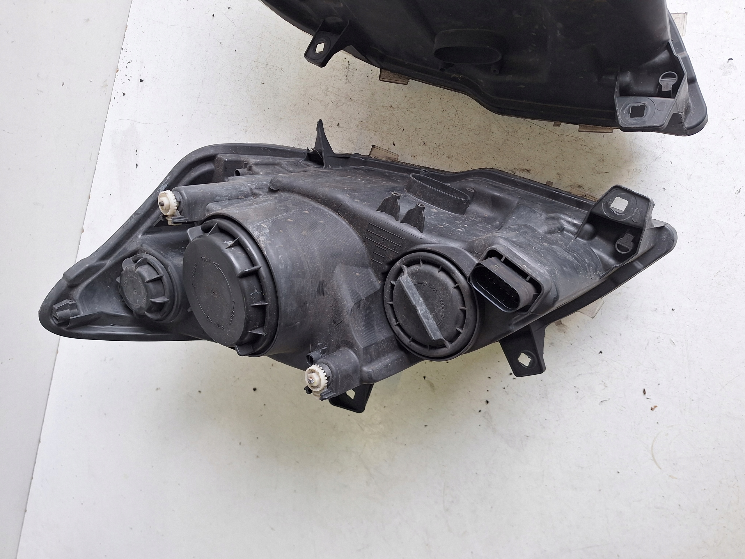 MERCEDES VITO LIFT 10-14 light right UK