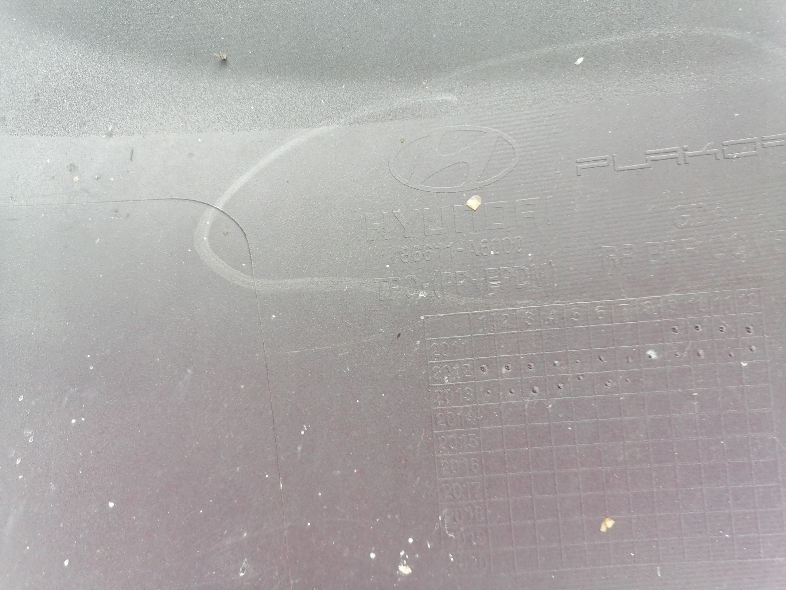 Stoßstange heck HYUNDAI I30 12-15 HB PDC 86611-A6000