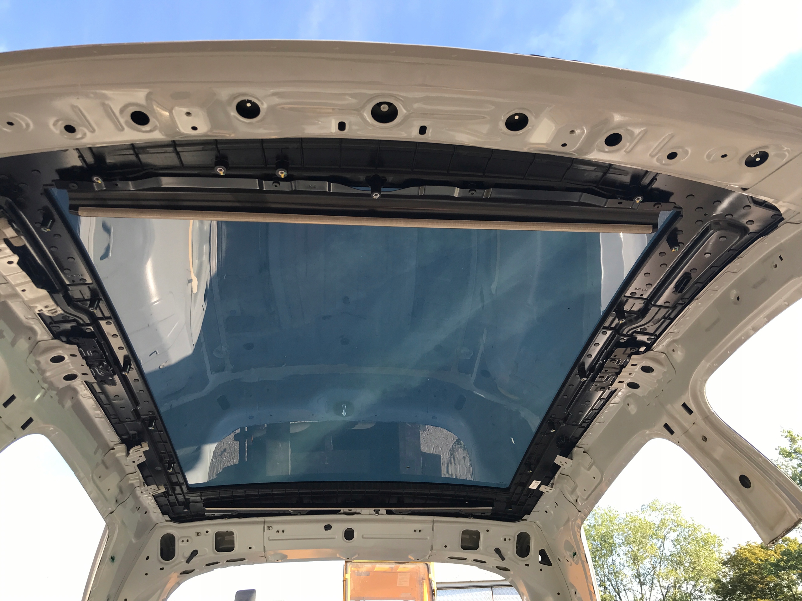 HYUNDAI IONIQ 5 ĆWIARTKA LEWA PRAWA BŁOTNIK TYŁ DUPA DACH PANORAMA Jakość części (zgodnie z GVO) O - oryginał z logo producenta pojazdu (OE)