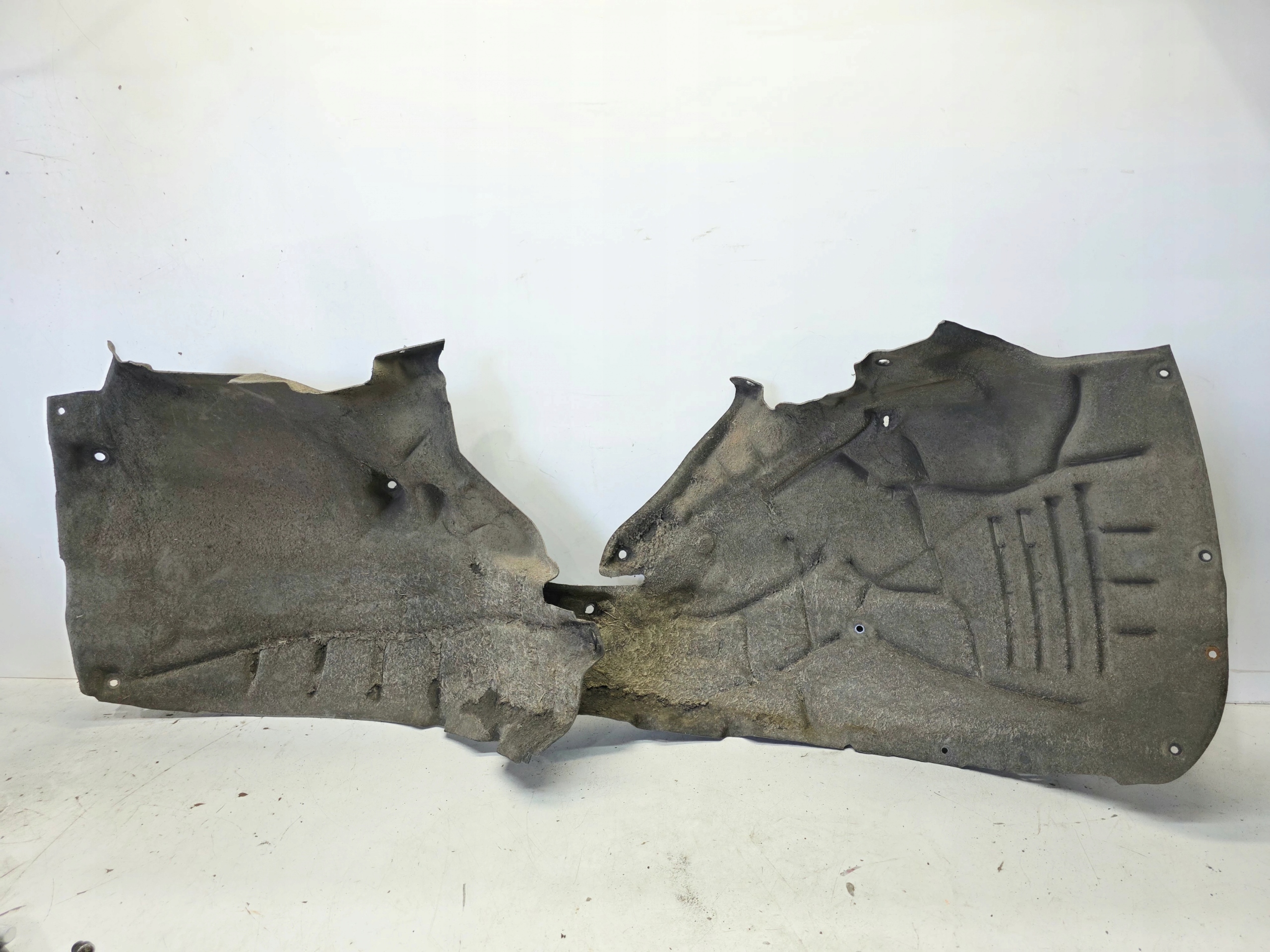 mudguard MATERIALOWE left front AUDI Q7 4M 4M0821191G 4M0821171P