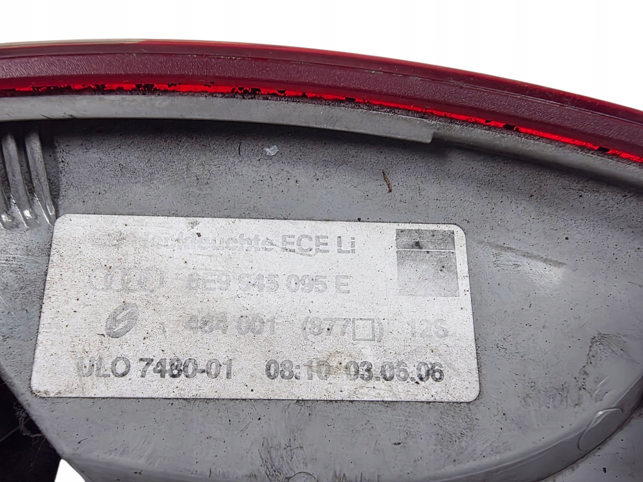 AUDI A4 B7 KOMBI light rear left ORG. 8E9945095E