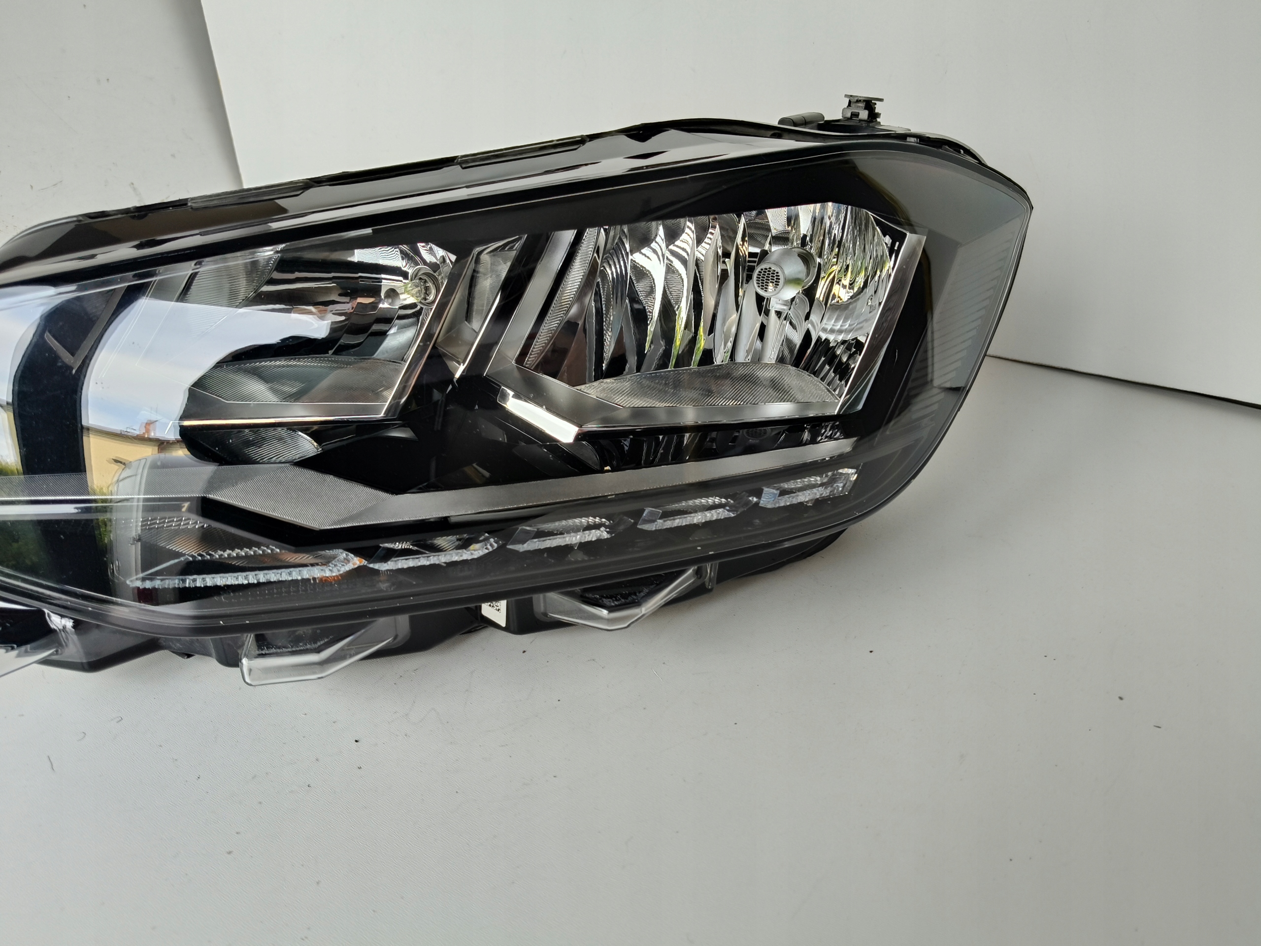 light left REFLEKTOR LAND ROVER DEFENDER II 19- FULL LED