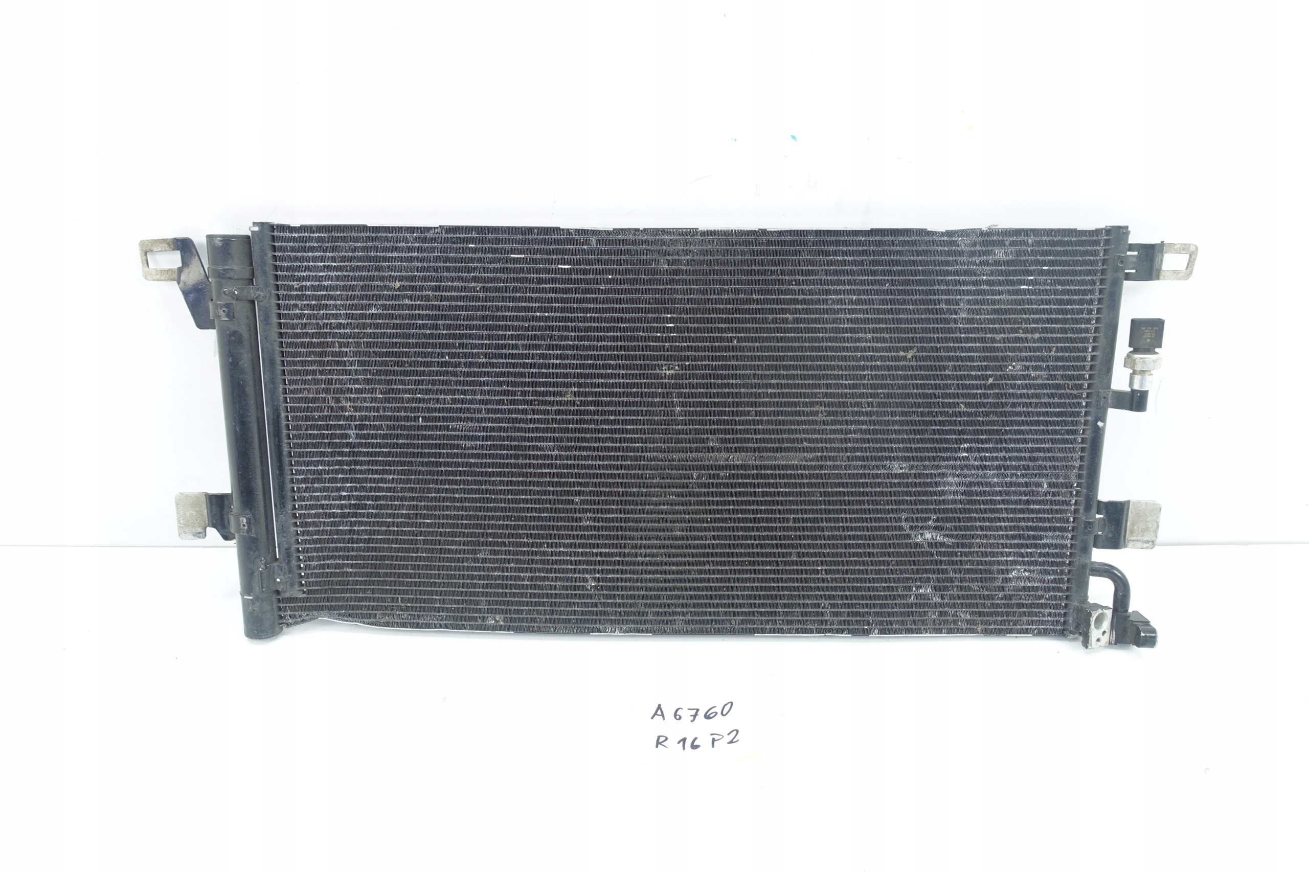 Radiateur climatisation AUDI A4 B9 A5 8W0816411Q