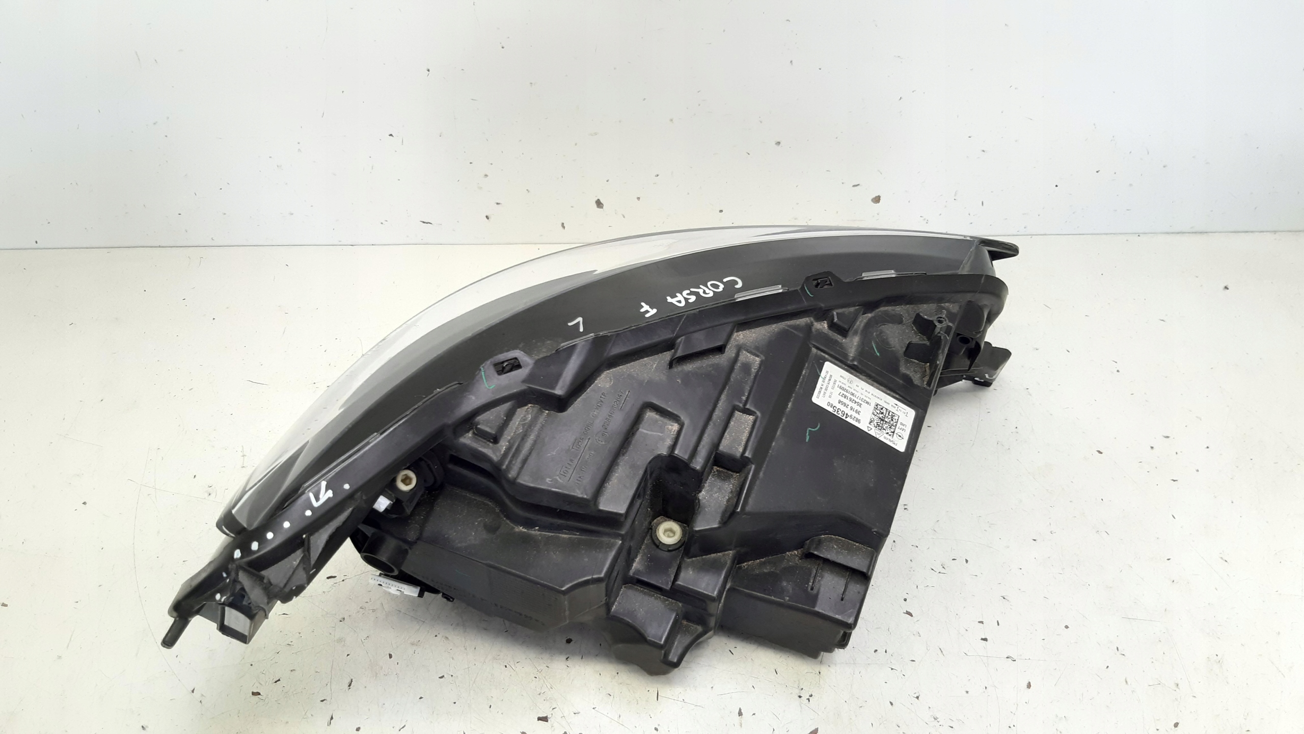 light left front LED Intell lux 9829463580 Opel Corsa F
